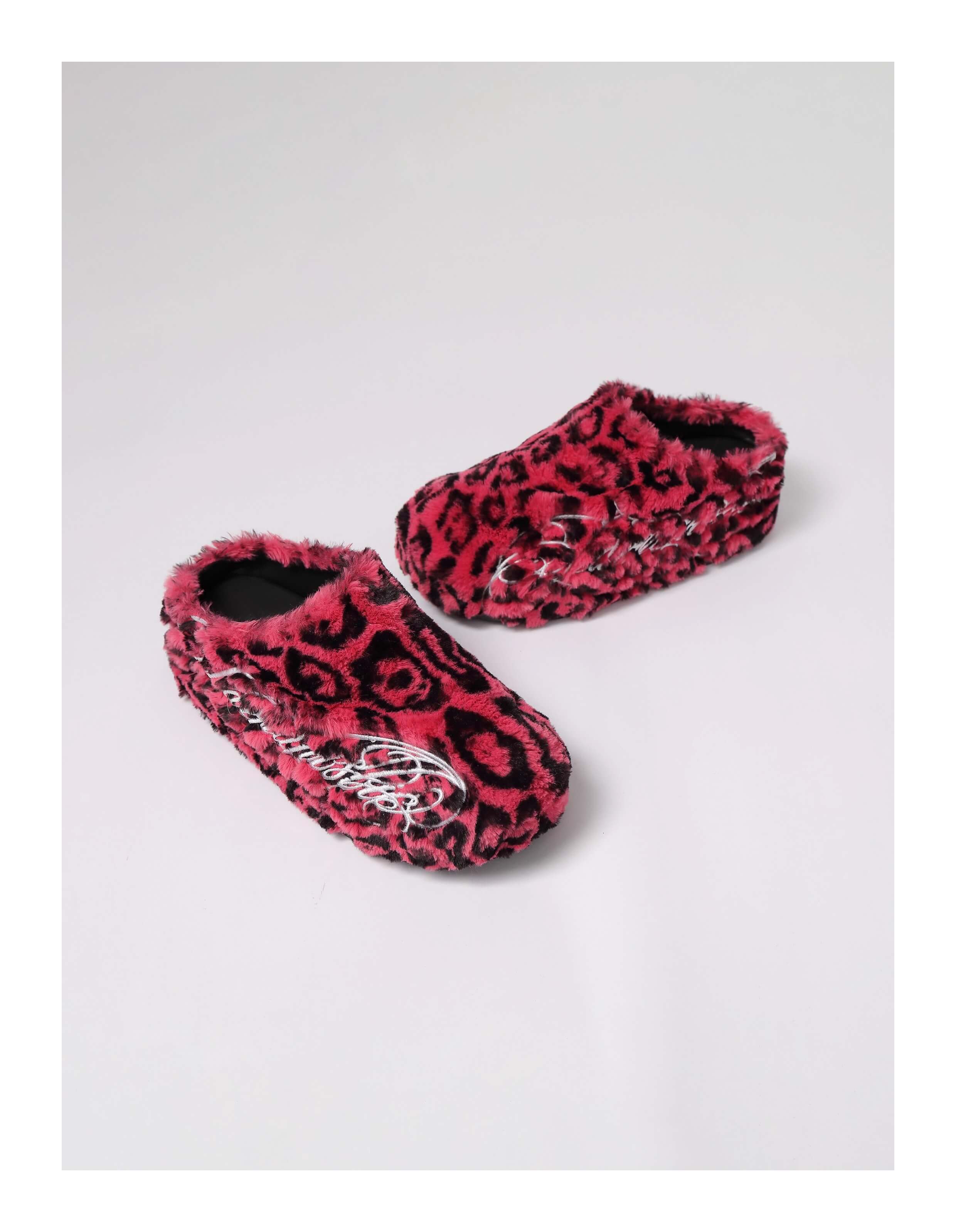 KARMANISTIC Rose White Leopard Fur Embroidered Slipper Clogs
