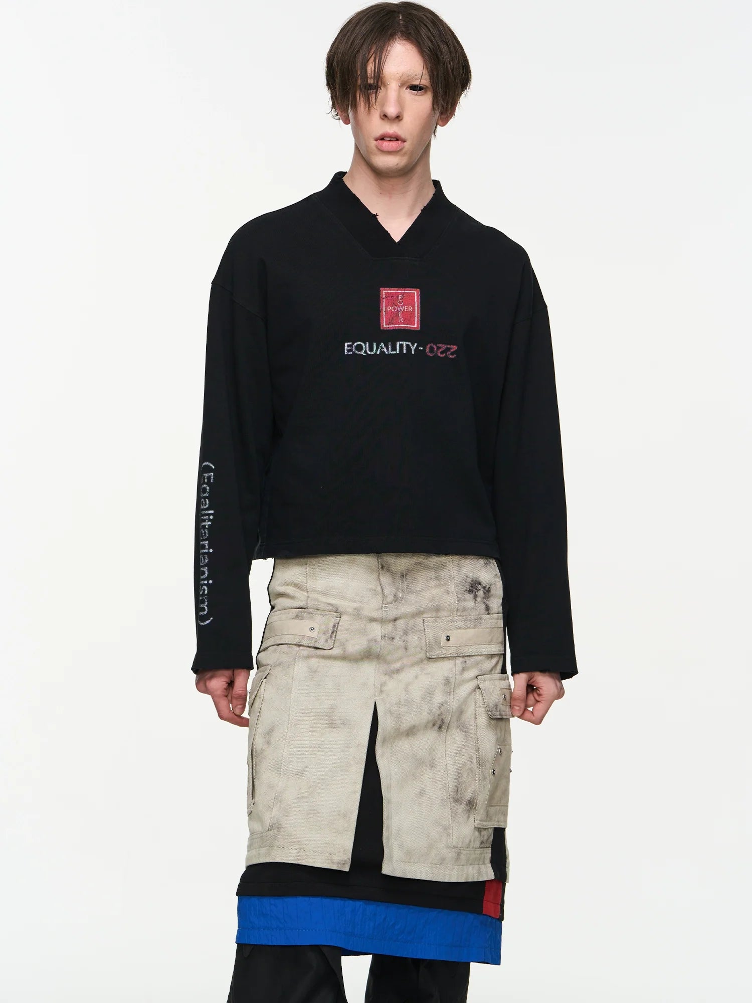 BLIND NO PLAN V-Neck Washed Print Long Sleeve Tee