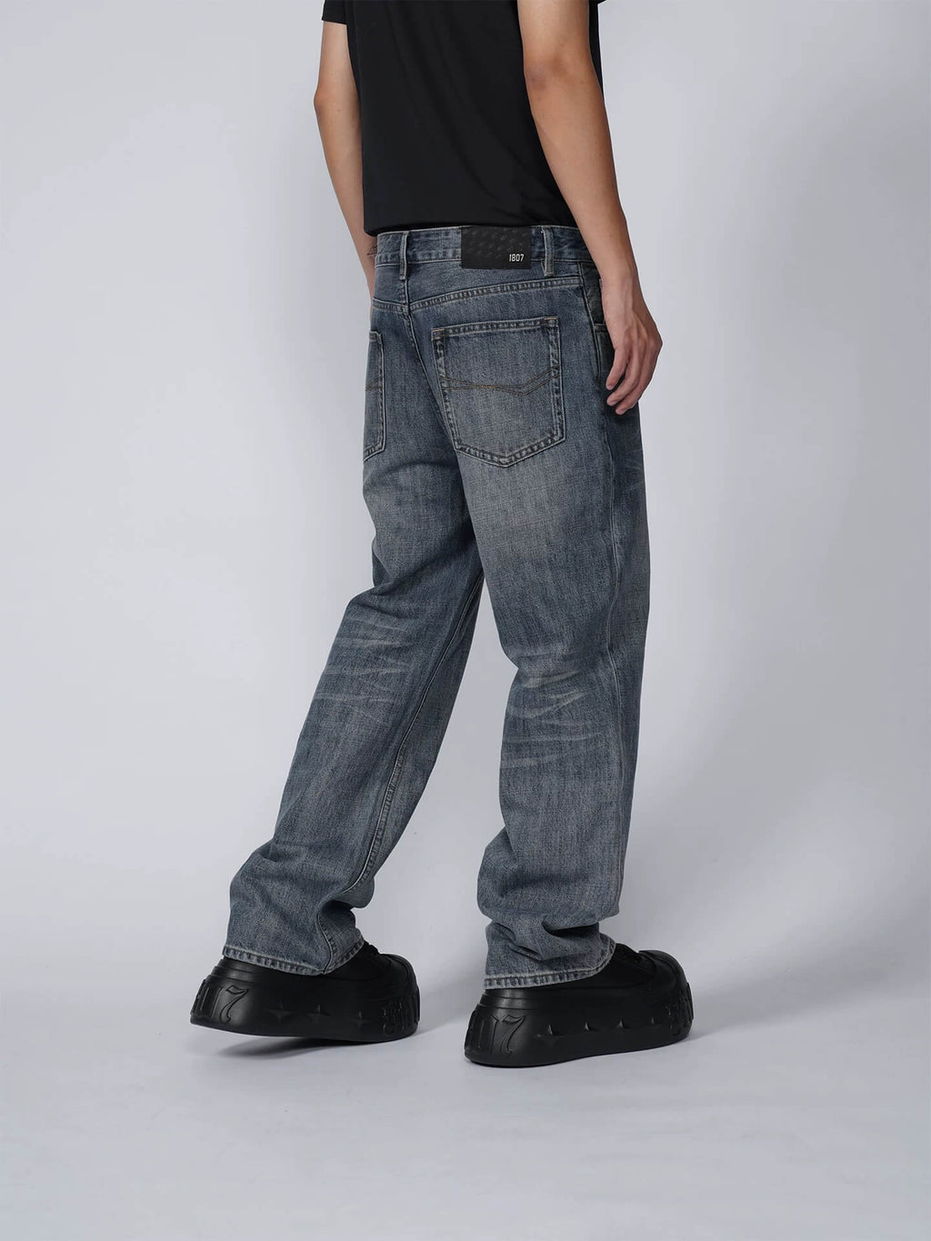 1807 Vintage Washed Basic Straight Jeans