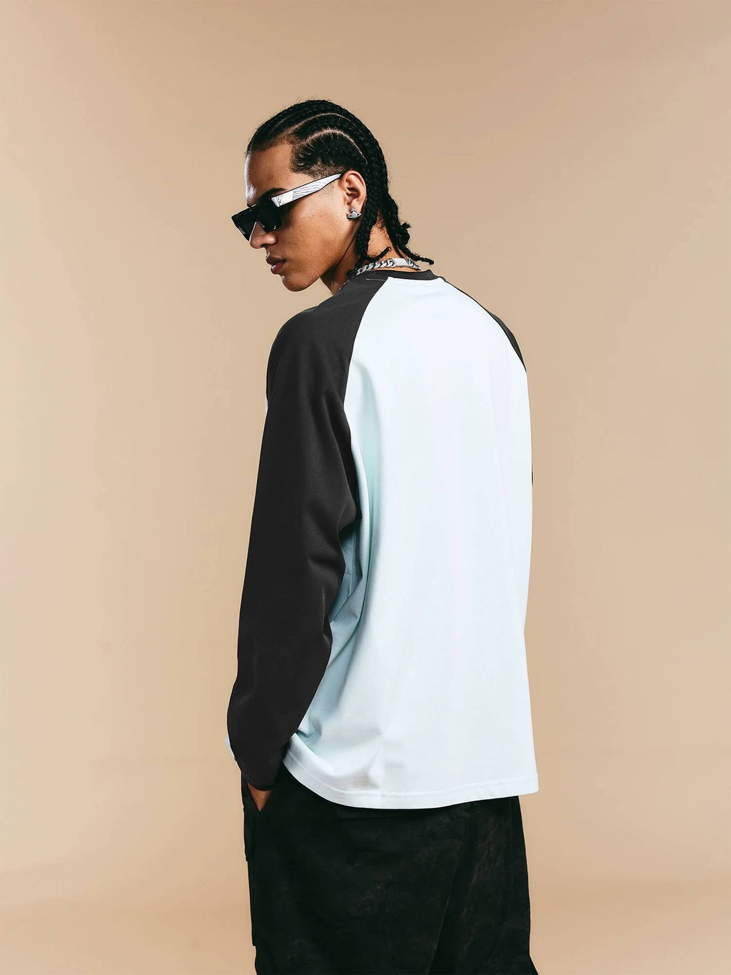 1807 ROLLTHEDICE 3D Embroidered Color Block Raglan Long Sleeve Tee