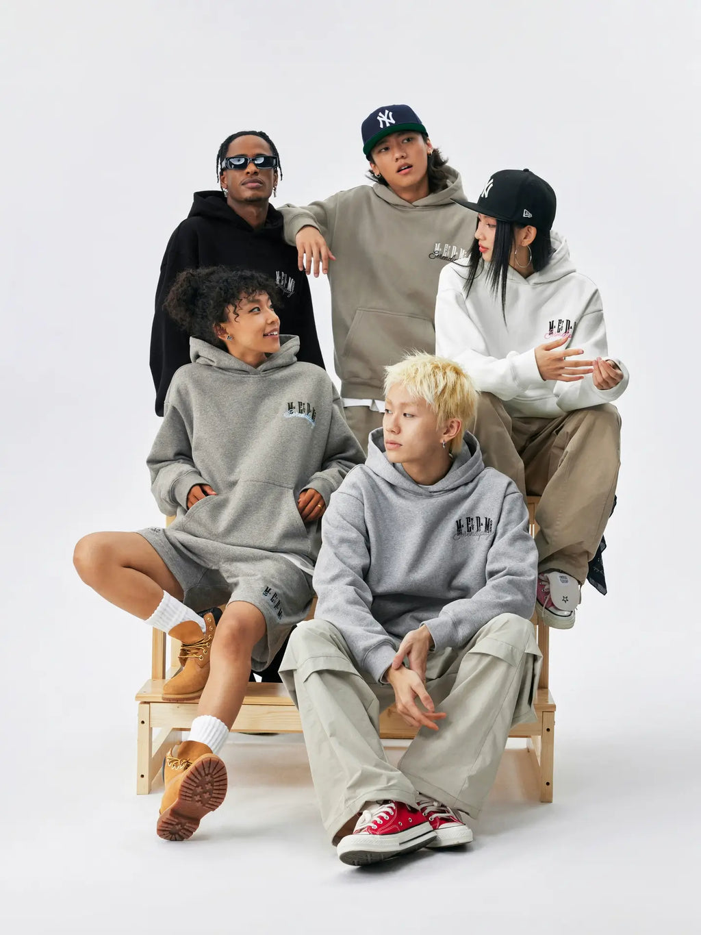 MEDM Basic One Point Embroidered Logo Oversized Hoodie