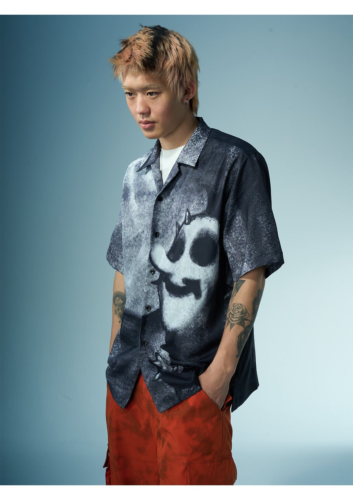 EVILKNIGHT(EK) Full-Print Graffiti Portrait Cuban Shirt