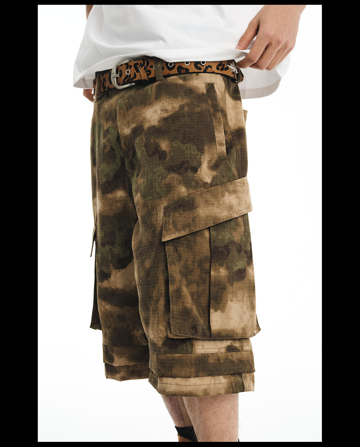 NOVACAM Camouflage Multi-Pocket Baggy Cargo Shorts