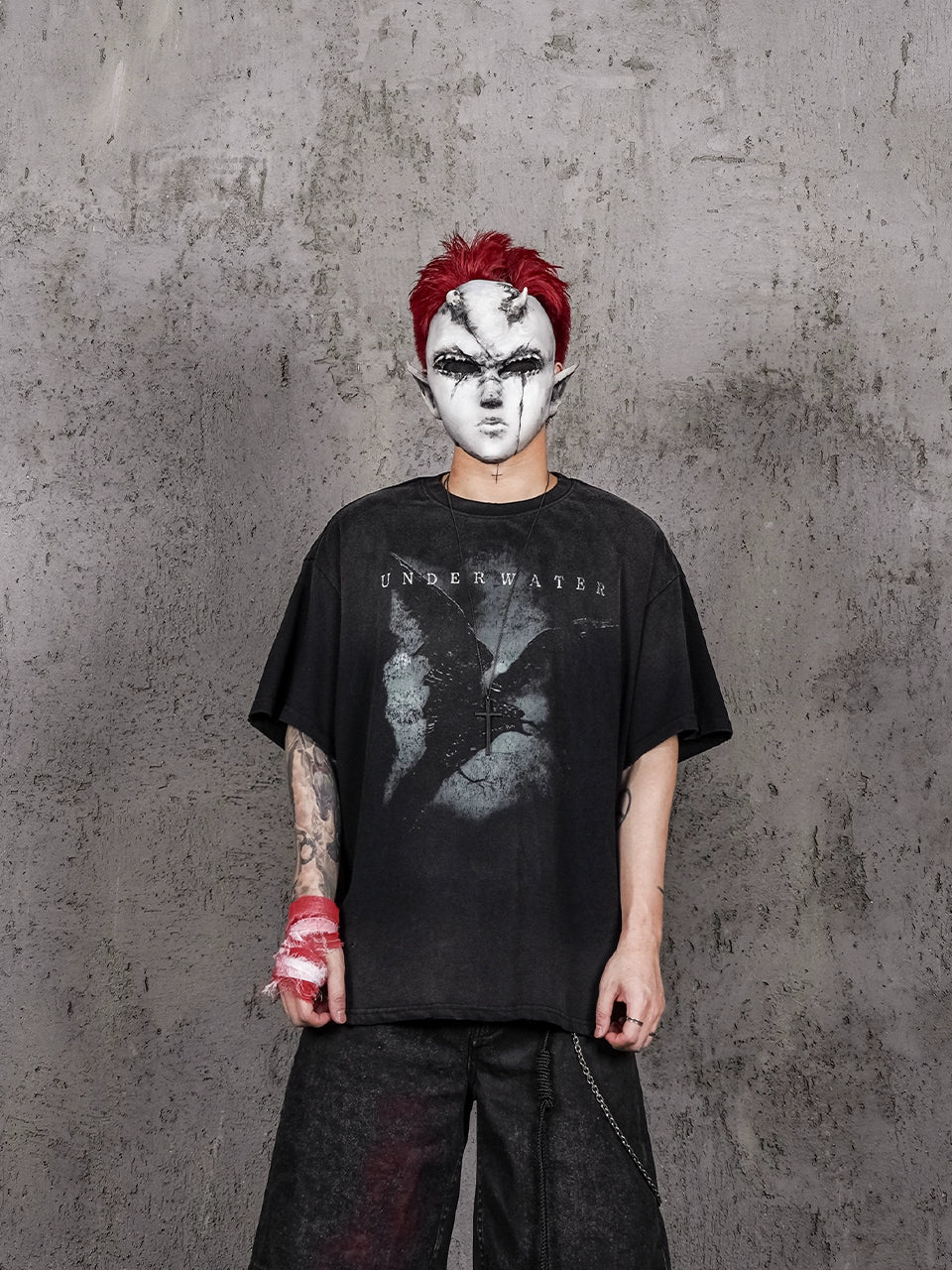 UNDERWATER Night Raven Print Washed Distressed Tee