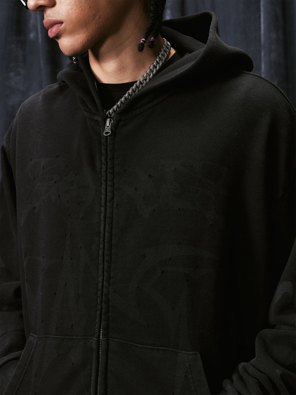 1807 Handcrafted Distressed Print Zip Up Hoodie