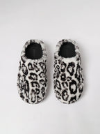 KARMANISTIC Rose White Leopard Fur Embroidered Slipper Clogs