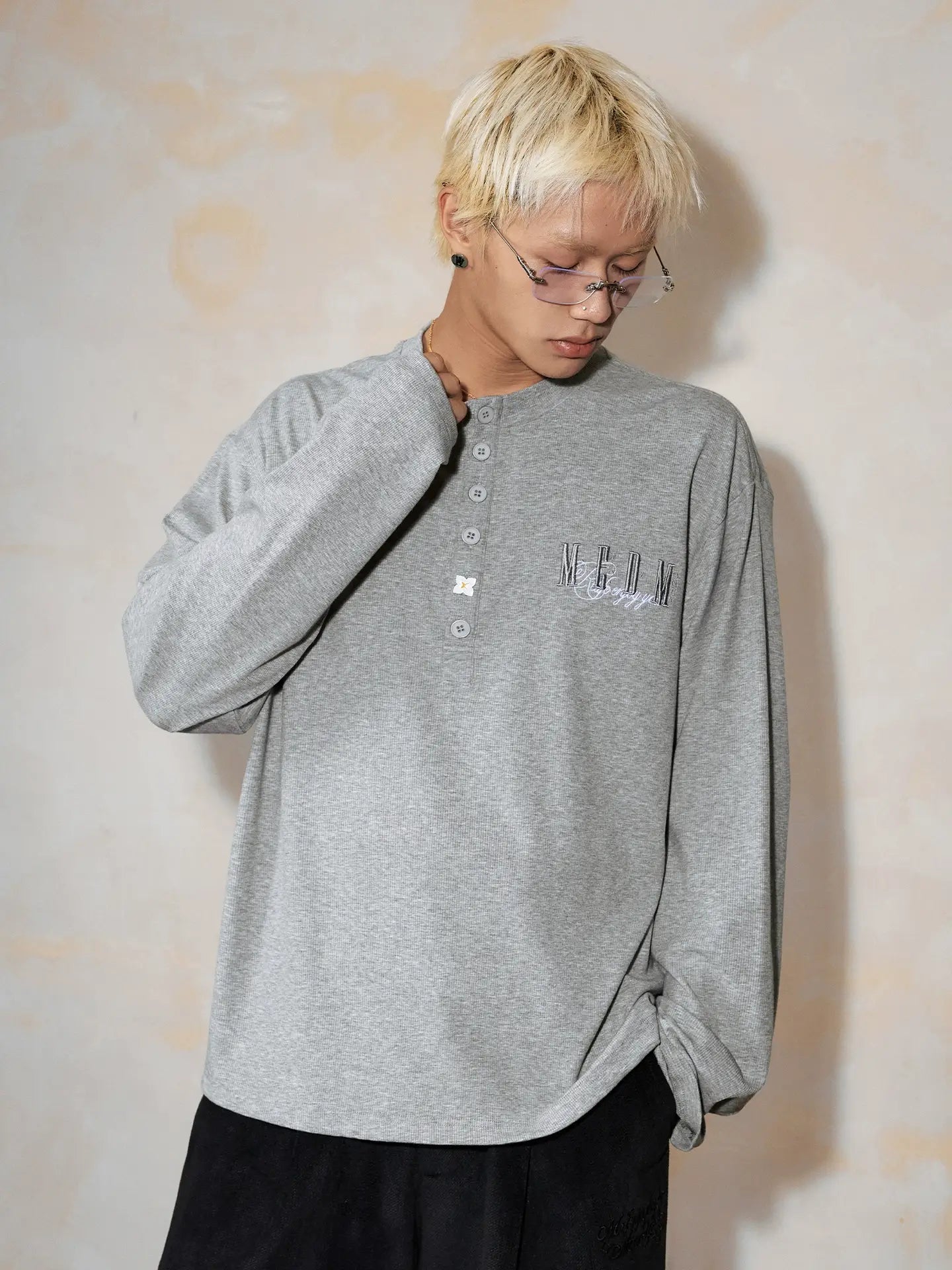 MEDM Flower Button Henley Long Sleeve Tee