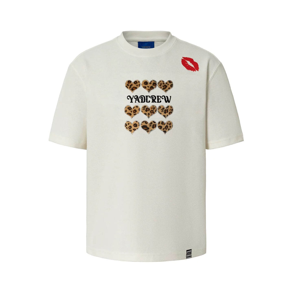 YADcrew Leopard Heart Patch Kiss Mark Tee