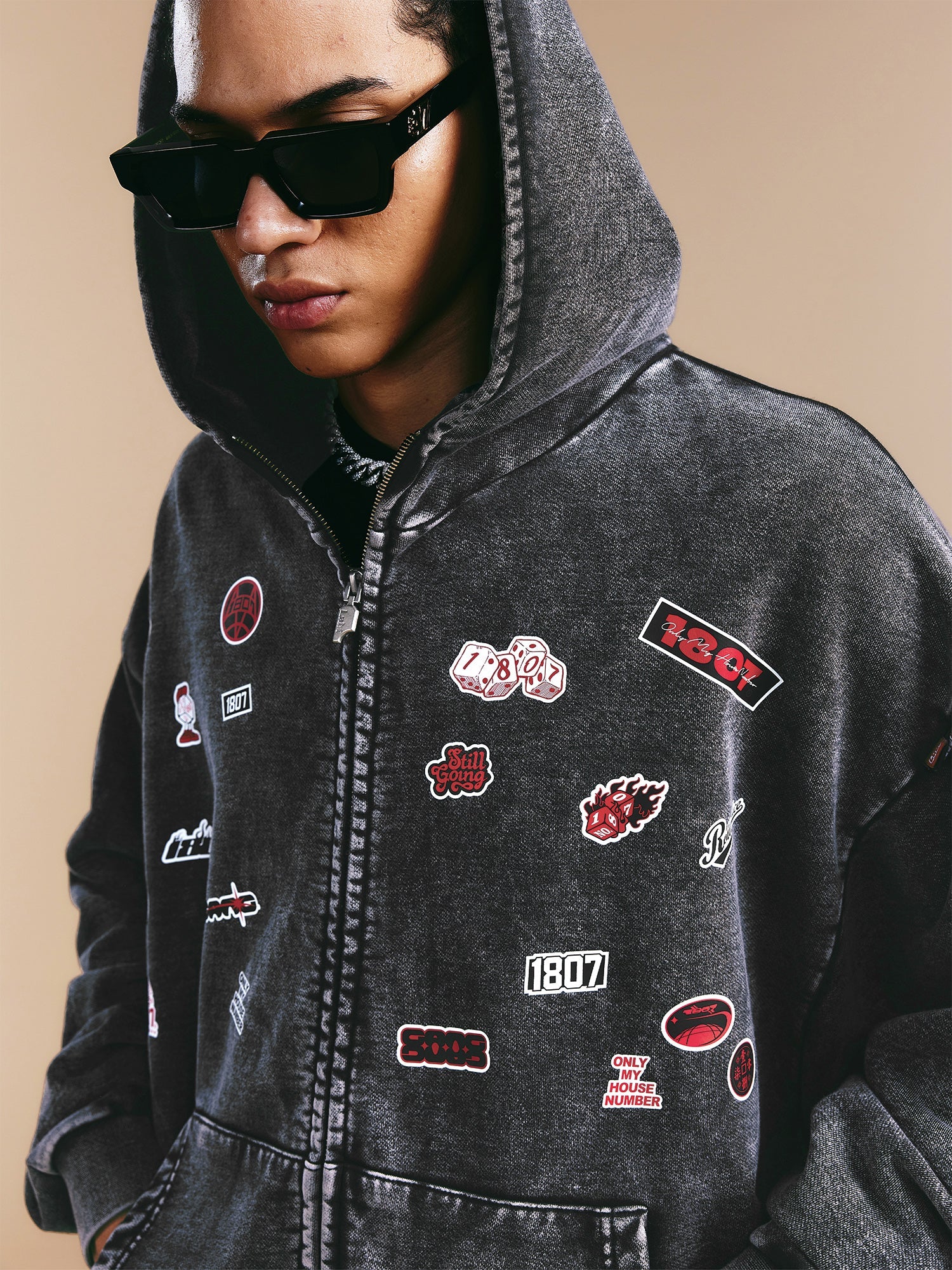 1807× LABT Logo Patch Washed Zip Up Hoodie