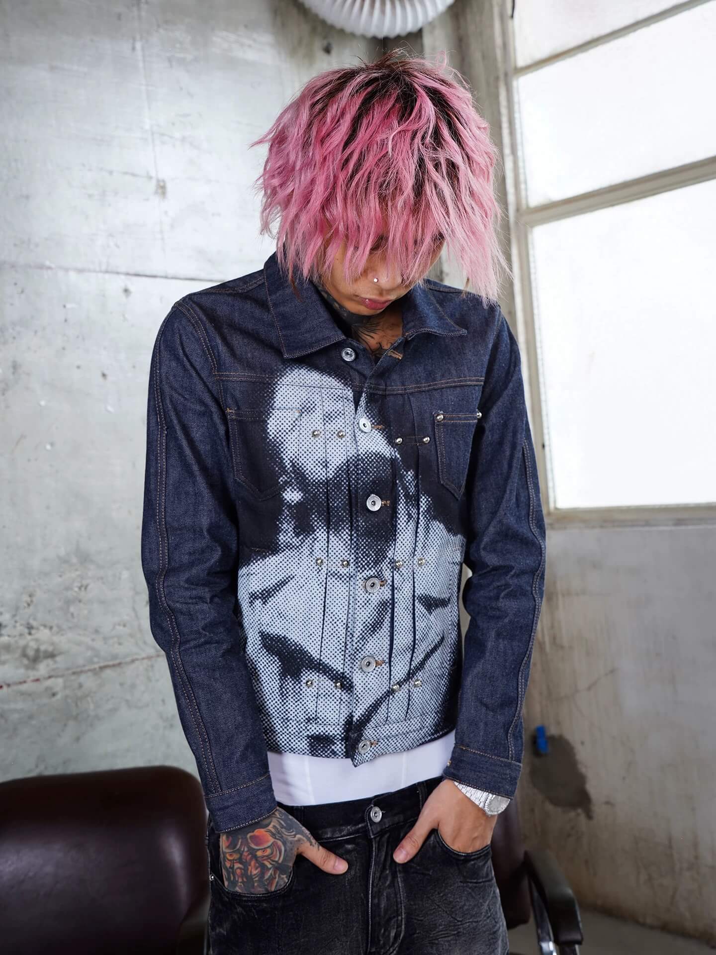TGFCLUB Portrait Graphic Studded Slim Fit Denim Jacket