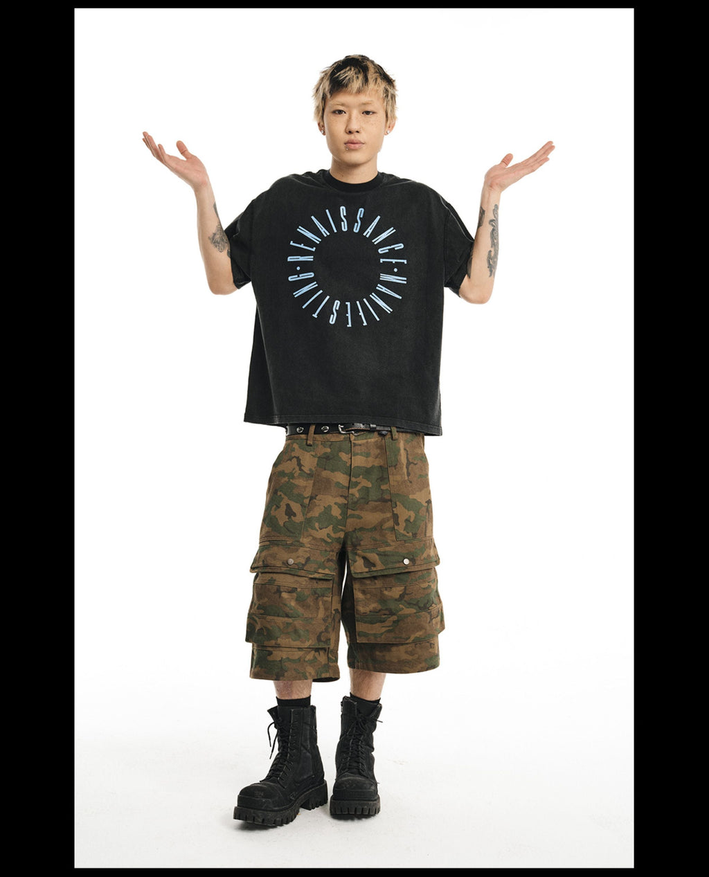 NOVACAM Circle Letter Vintage Washed Black Stitch Tee