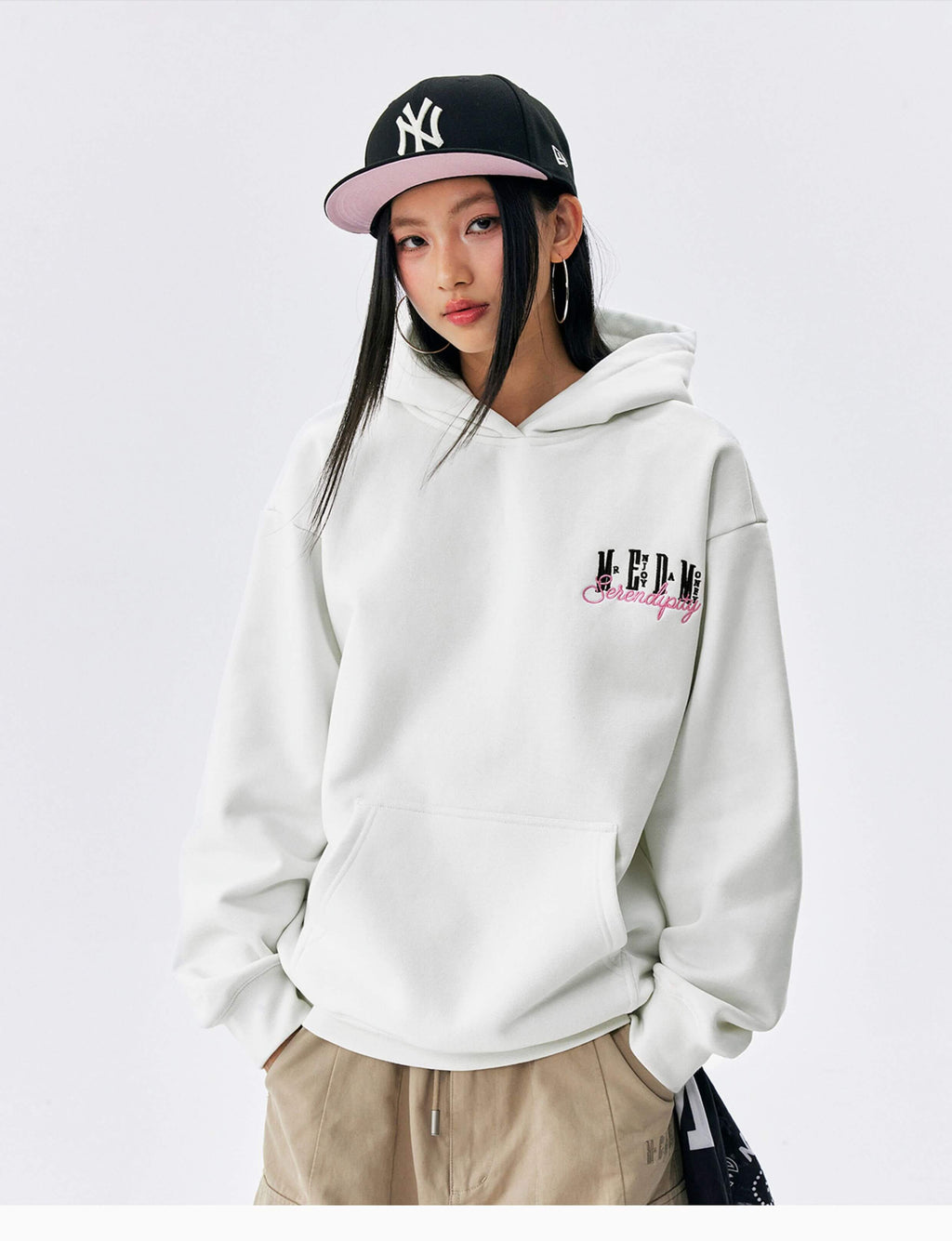 MEDM Basic One Point Embroidered Logo Oversized Hoodie