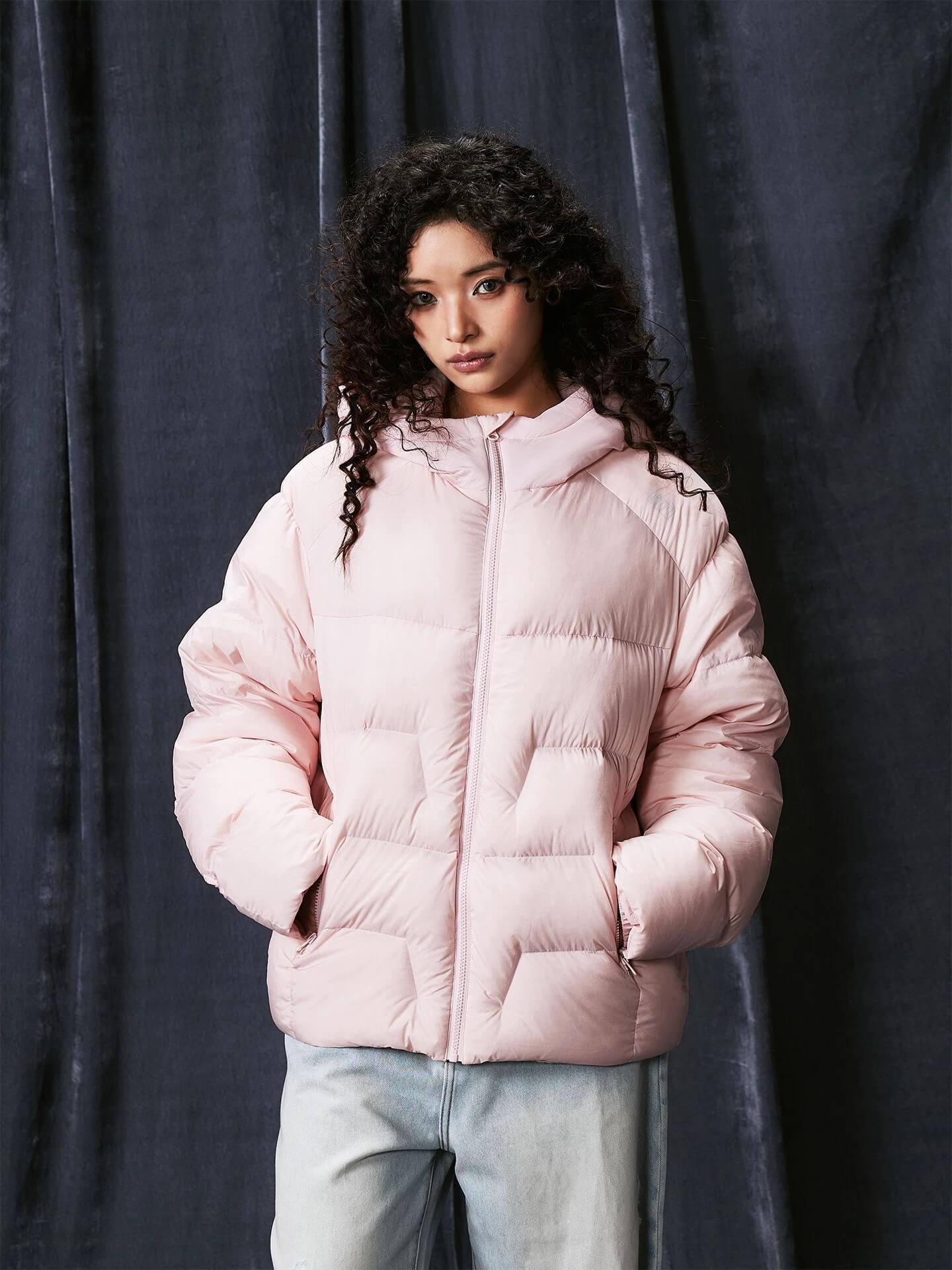 1807 Ultra Lightweight Hooded Down Jacket