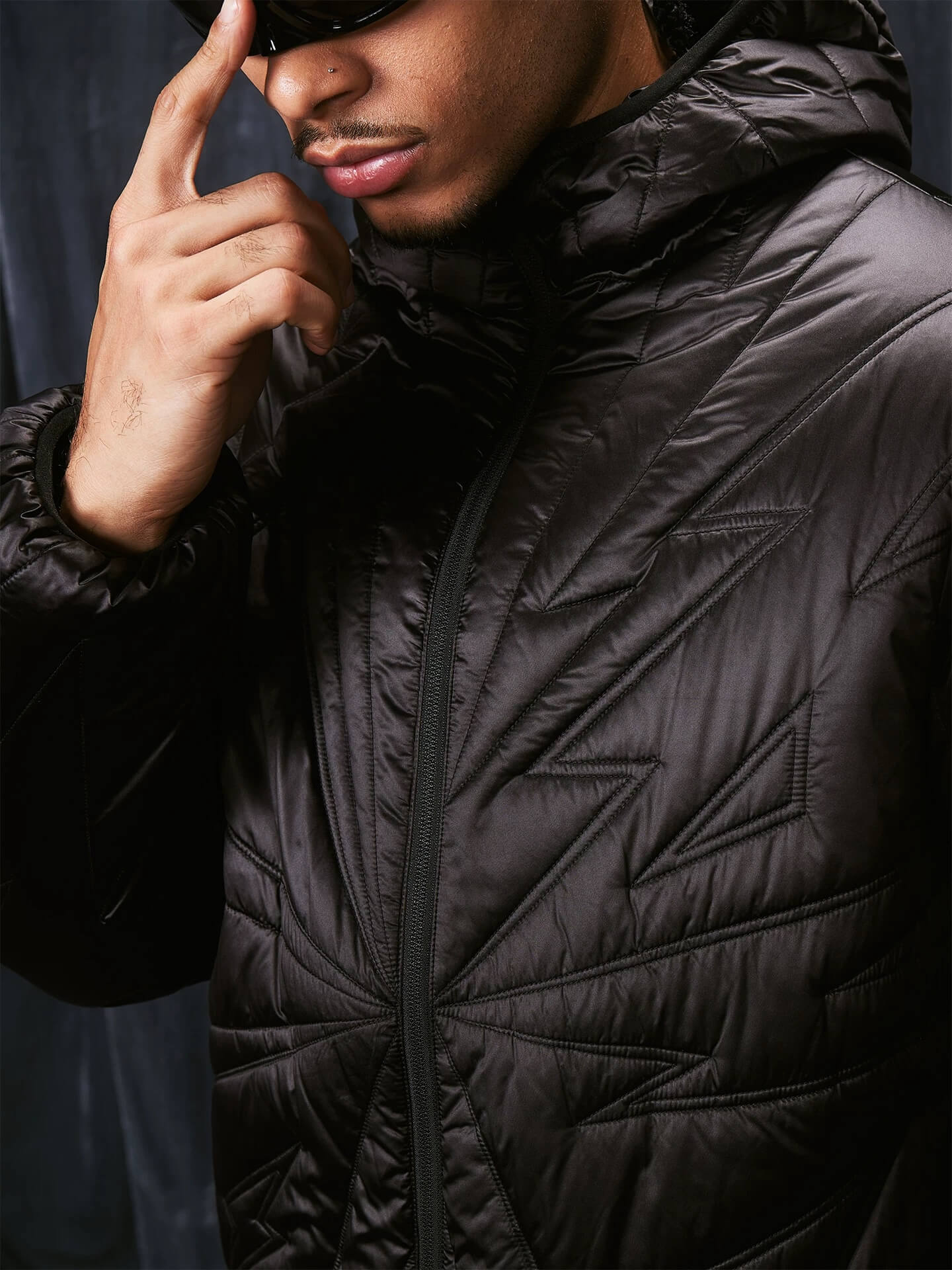 1807 Lightning Hooded Down Jacket