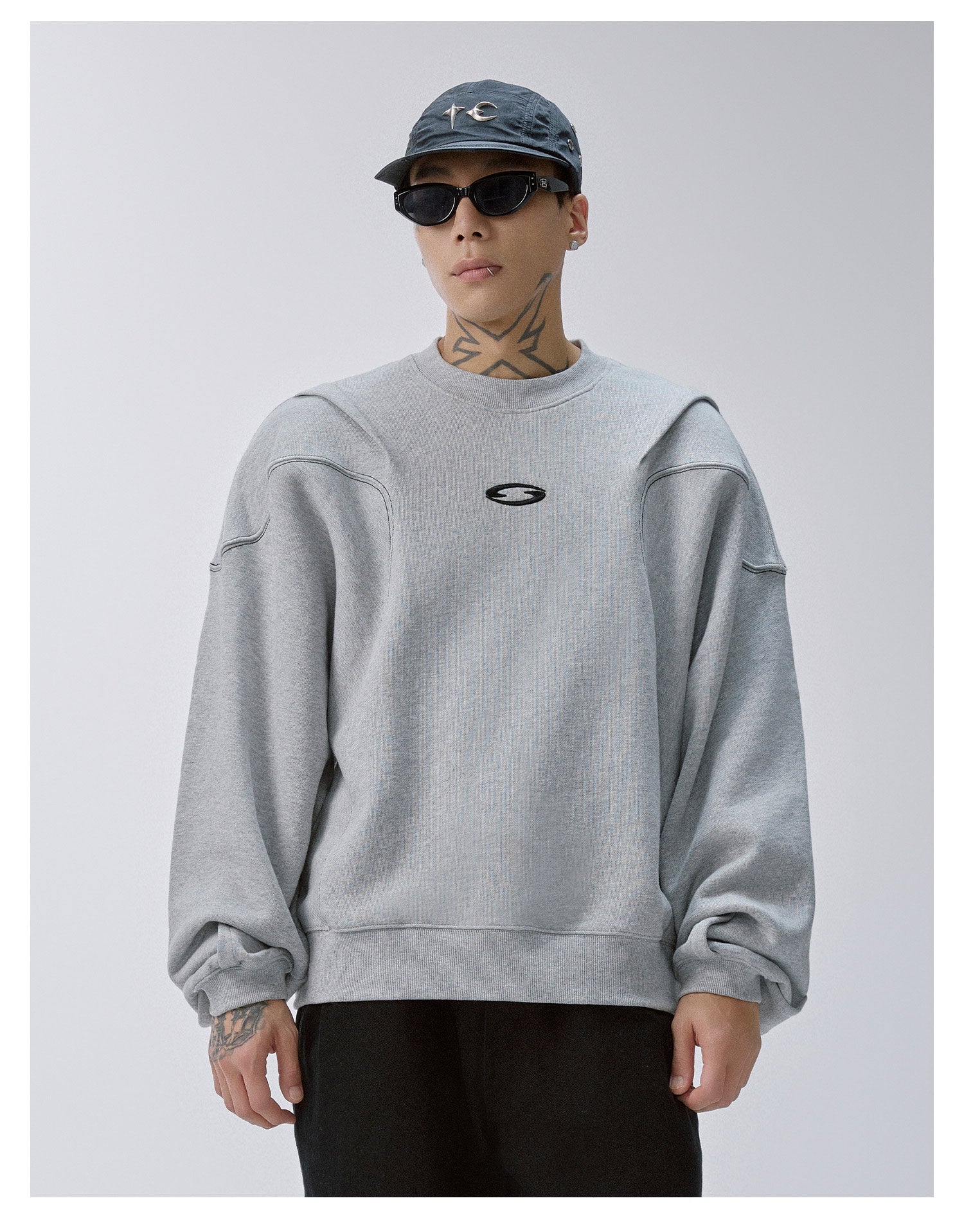 F2CE Pleated Splicing Embroidered Logo Sweatshirt
