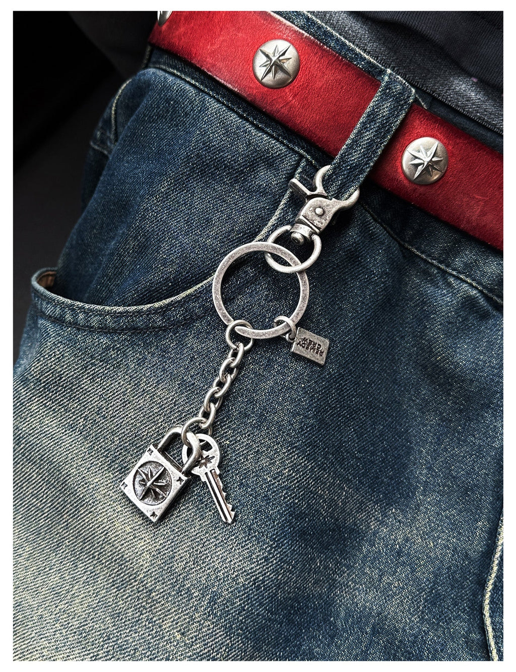 Remedy Key Lock Metal Keychain