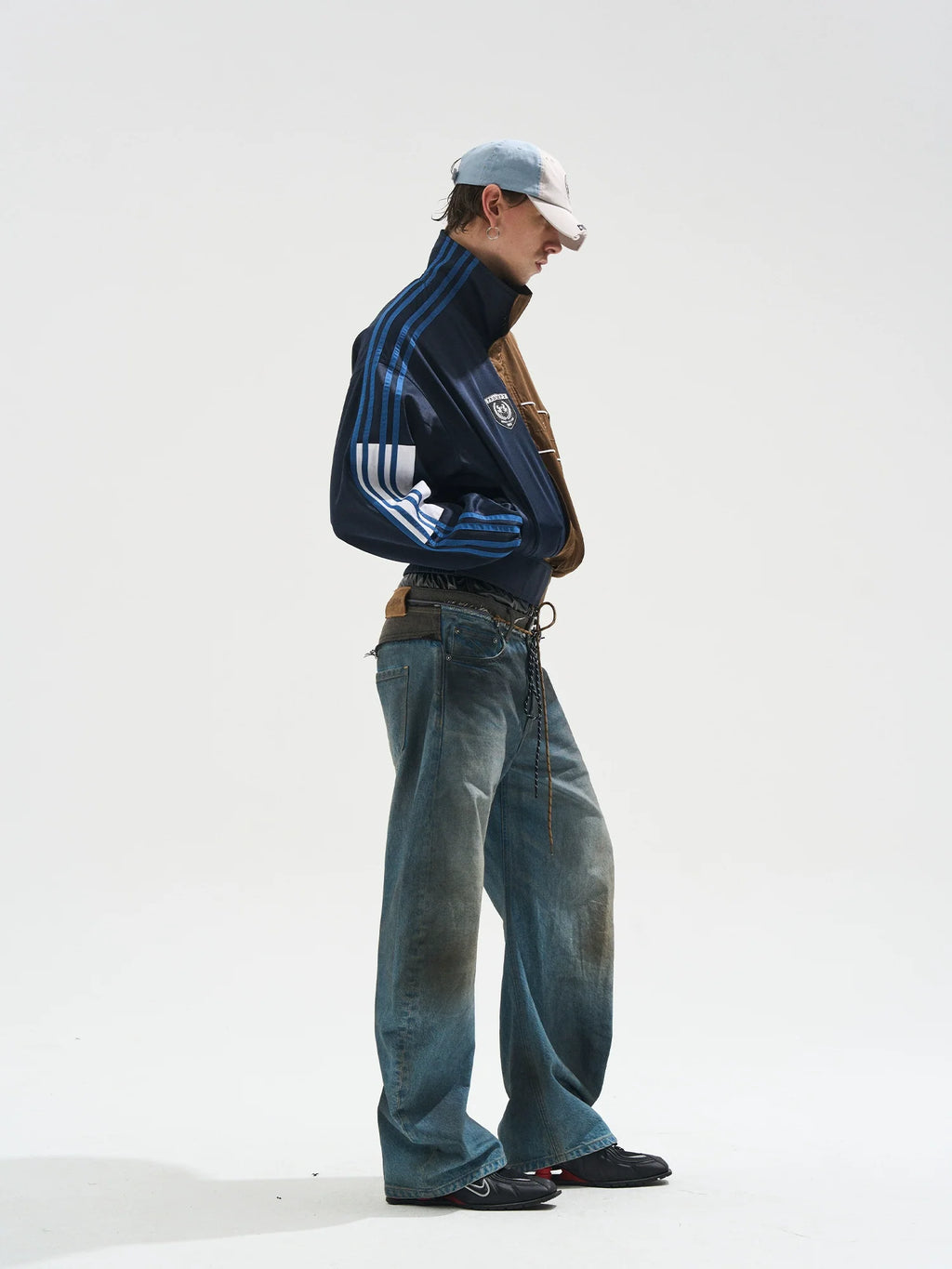 BLIND NO PLAN Color Clash Short Track Jacket