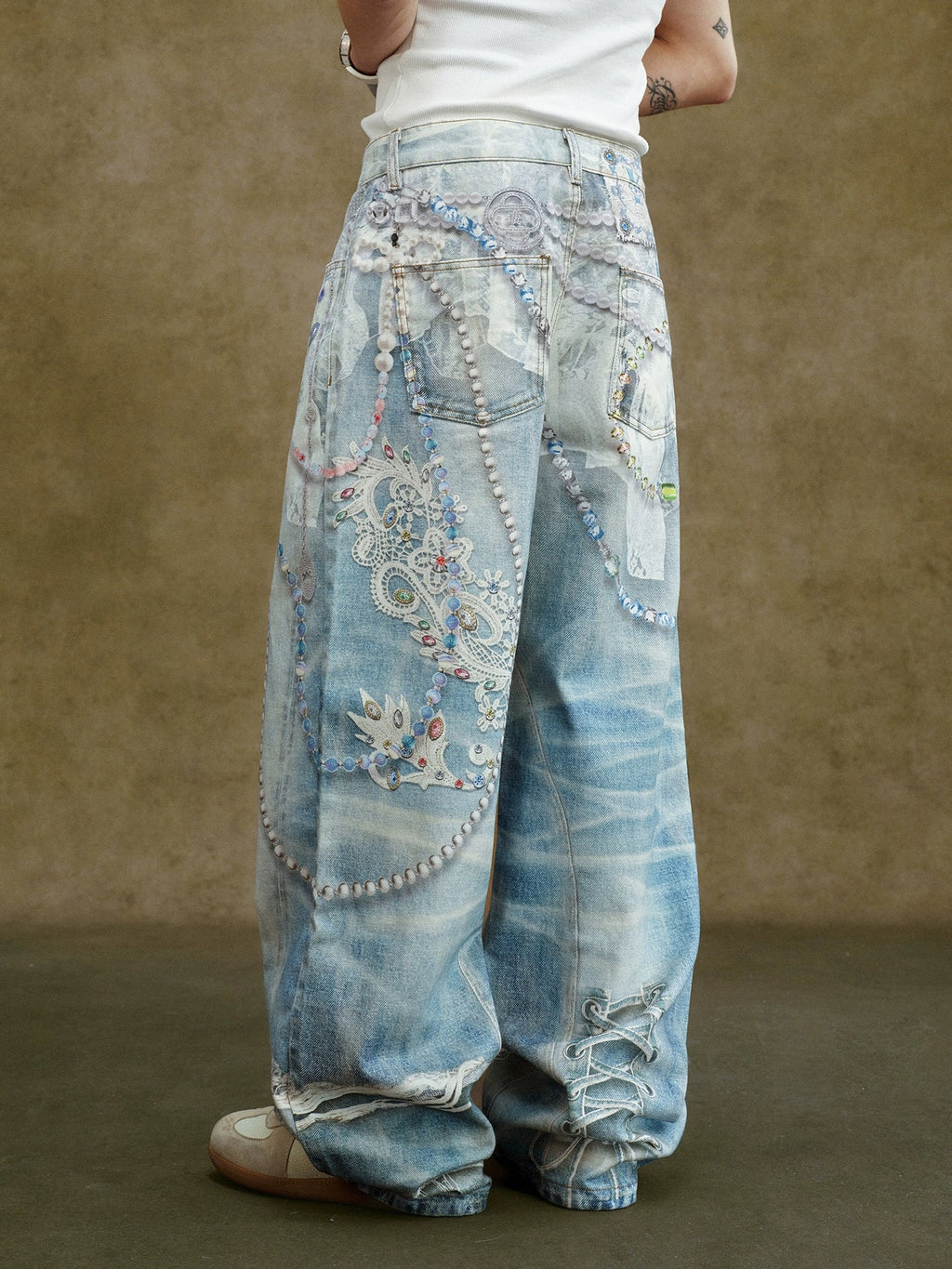 YADcrew Lace Color Bead Chain Photorealistic Print Jeans