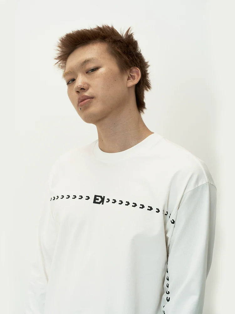 EVILKNIGHT(EK) Basic Arrow Logo Long Sleeve Tee