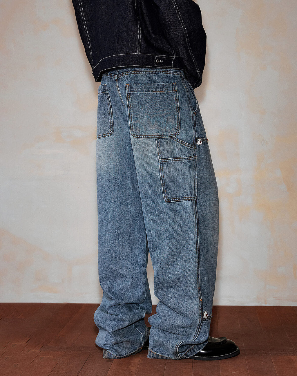 MEDM Gemstone Studded Double Knee Washed Jeans