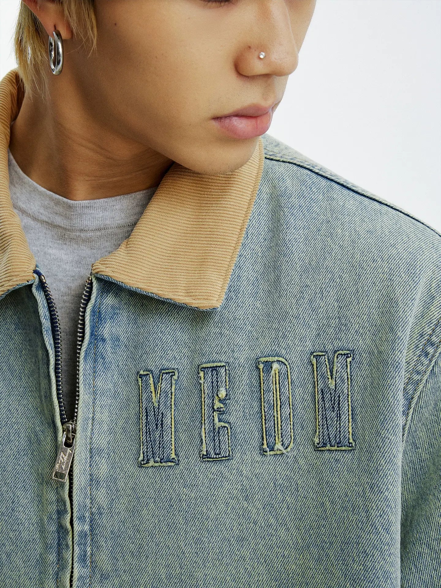 MEDM Corduroy Collar Washed Denim Jacket