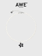 AWE Black Sunflower Pendant Pearl Necklace