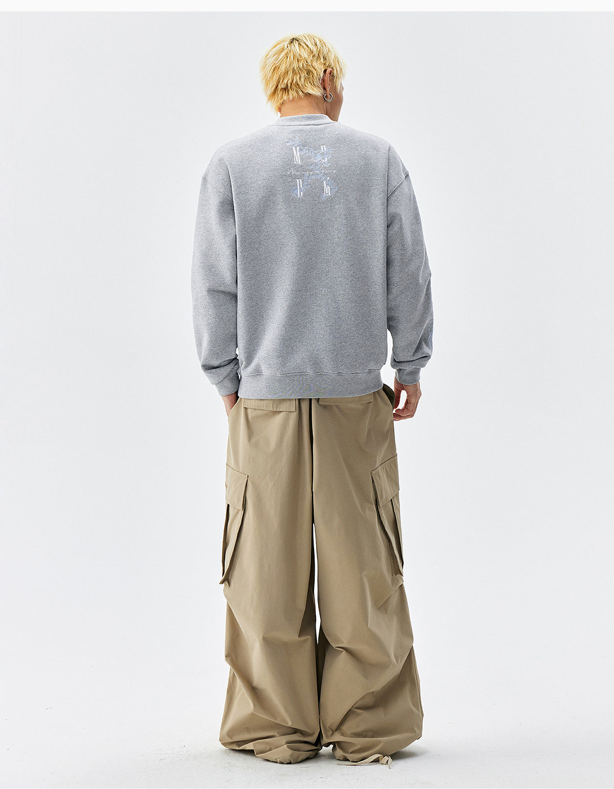 MEDM Floral Logo Embroidered Sweatshirt