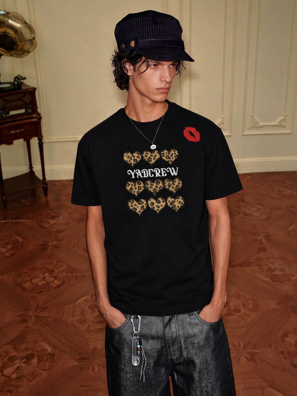 YADcrew Leopard Heart Patch Kiss Mark Tee