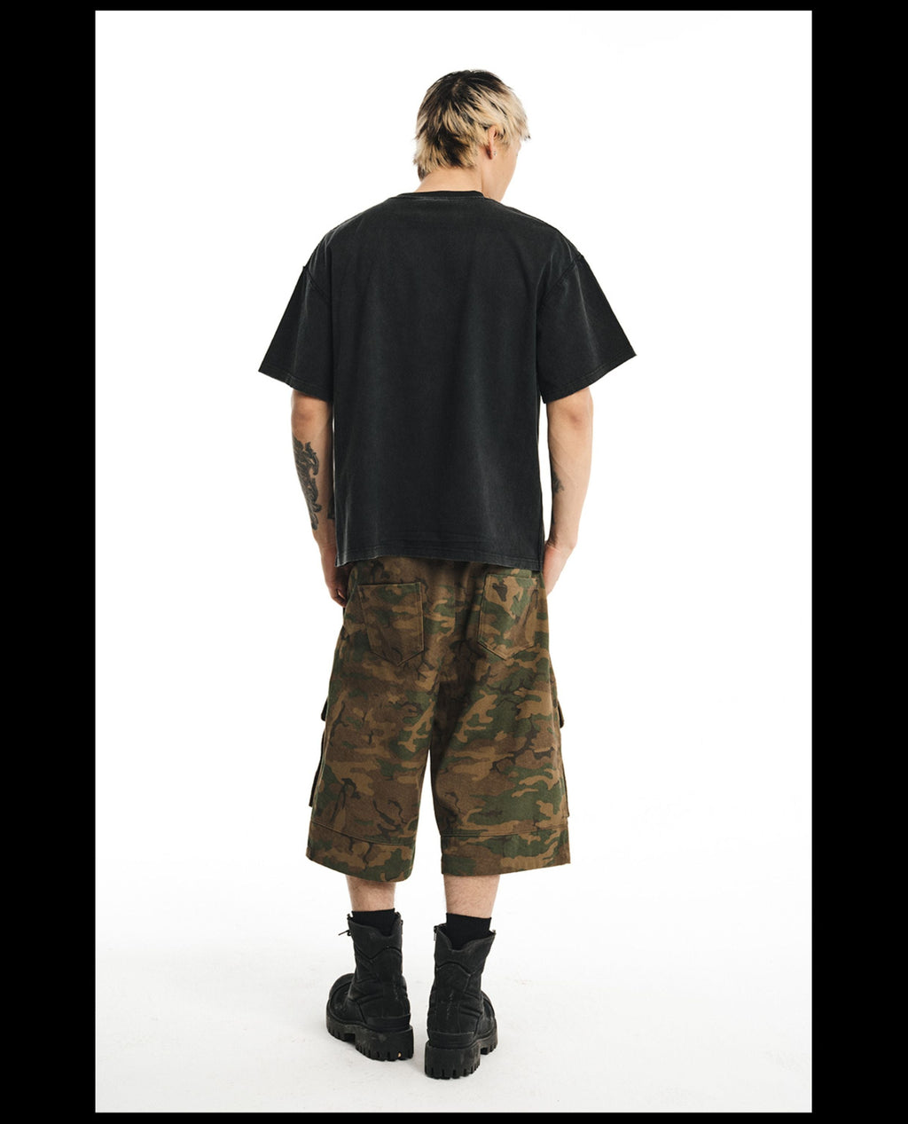 NOVACAM Vintage Letter Washed Black Stitch Tee
