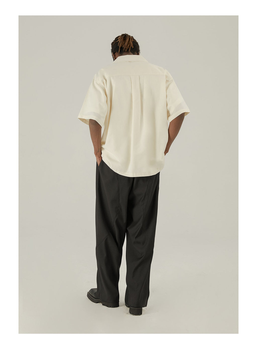 EMPTY REFERENCE Cute Small Flower Short Sleeve Shirt