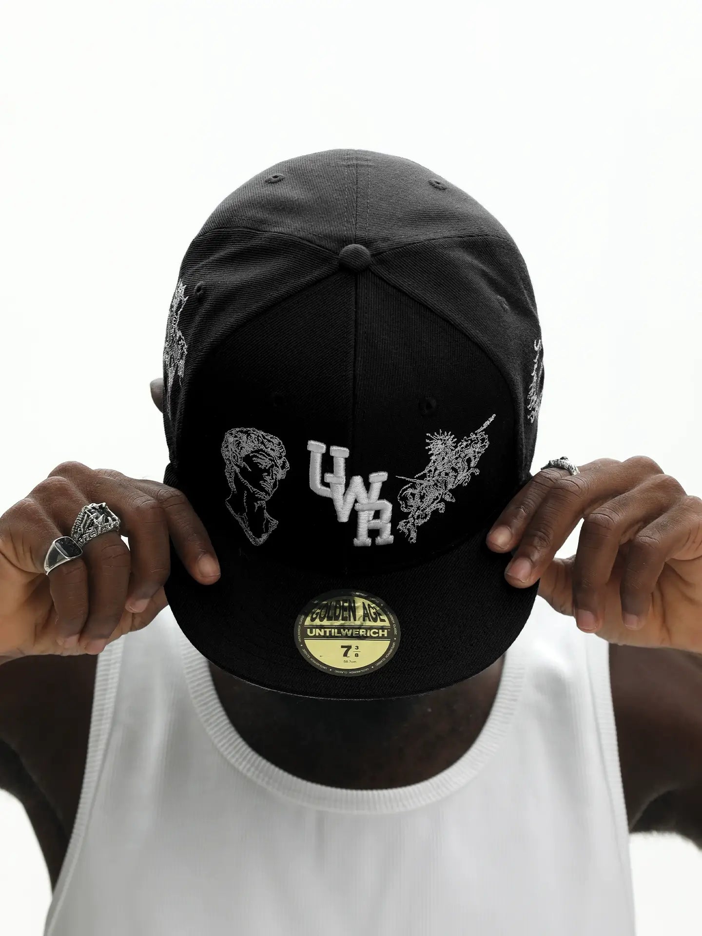 UNTILWERICH Renaissance Embroidered Baseball Cap