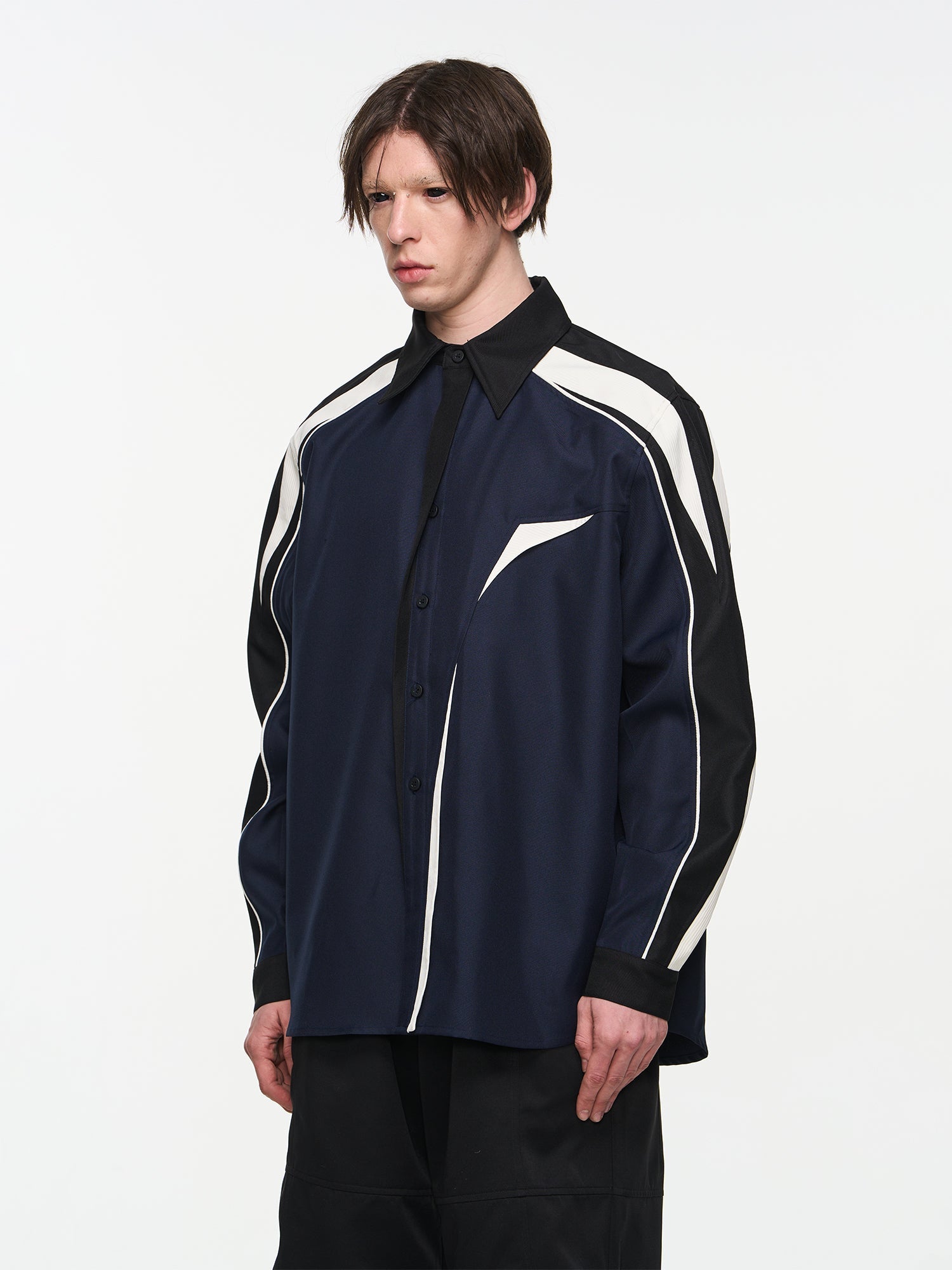 BLIND NO PLAN Asymmetric Colorblocking Long Sleeve Shirt
