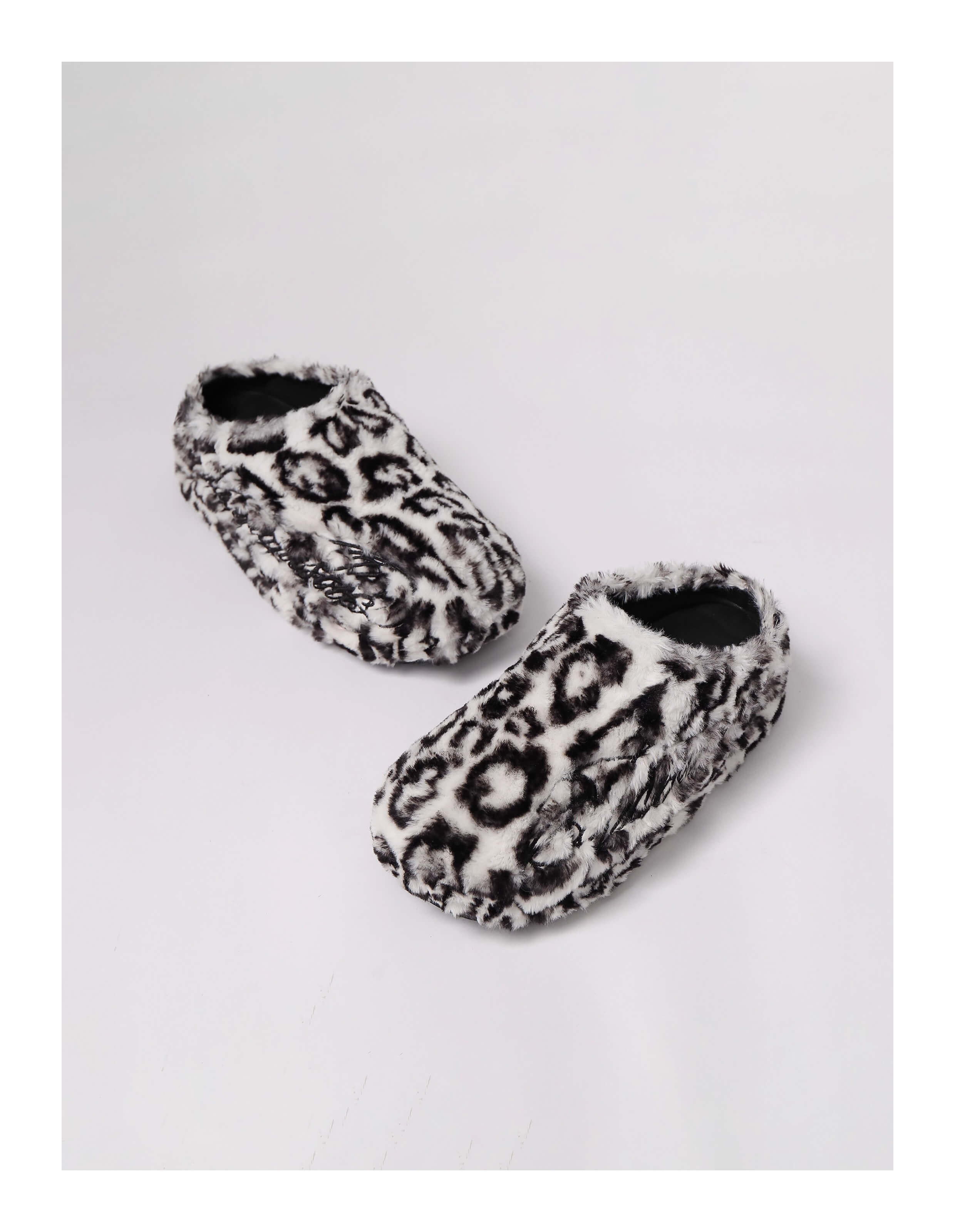 KARMANISTIC Rose White Leopard Fur Embroidered Slipper Clogs