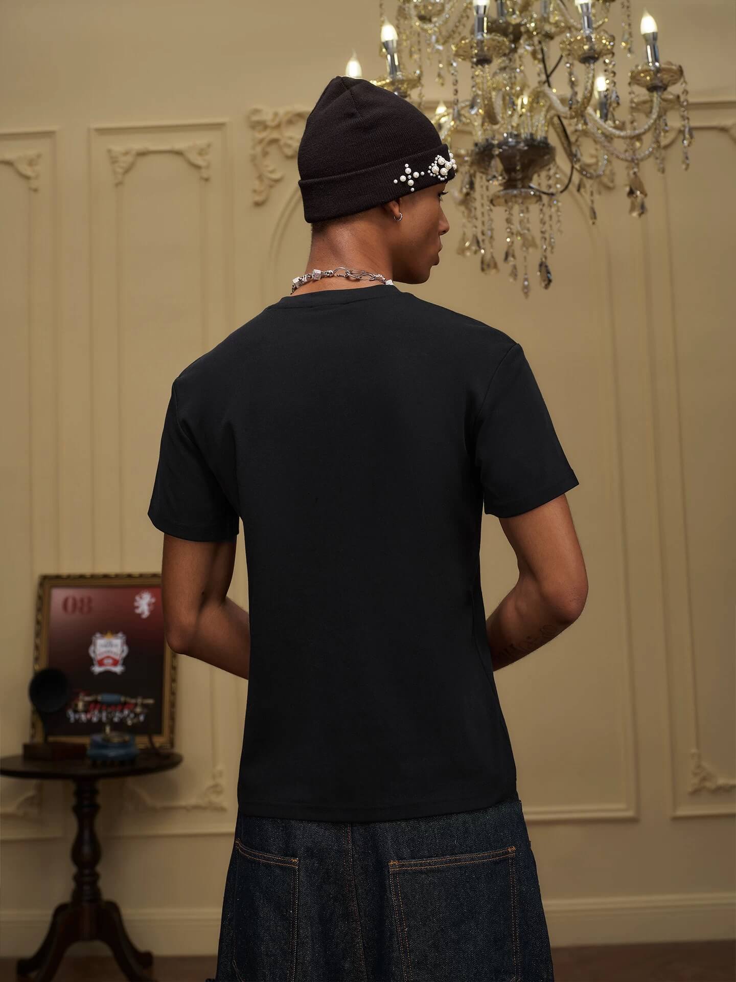 YADcrew Box Logo Slim Fit Basic Tee