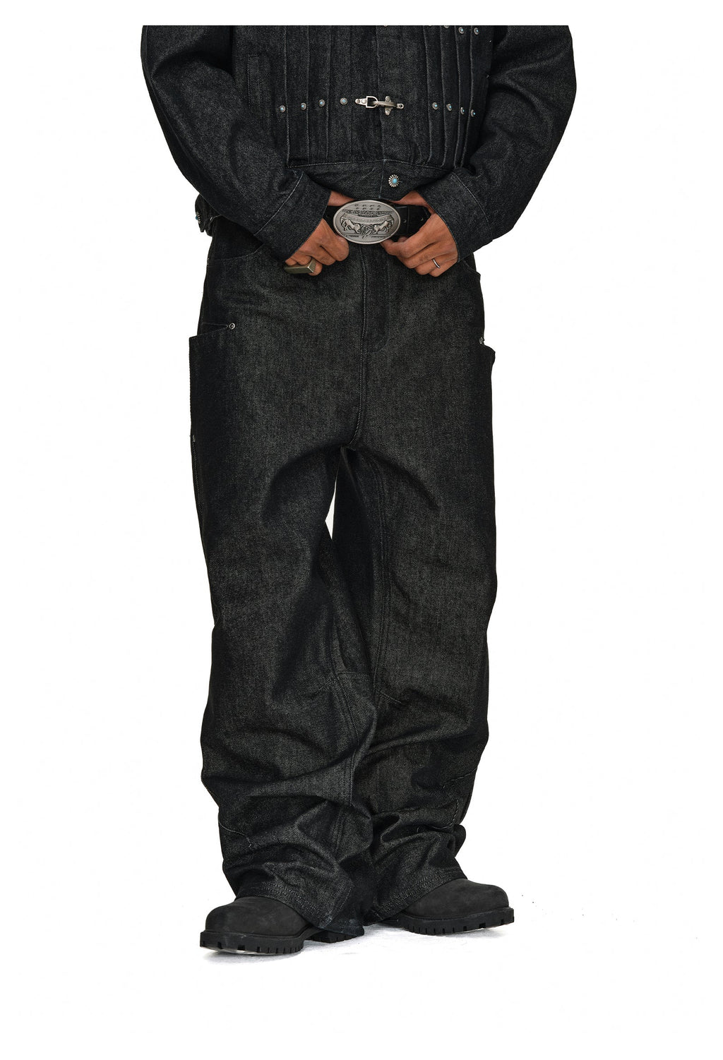 ANTIDOTE Studded Slash Pocket 3D Cut Jeans