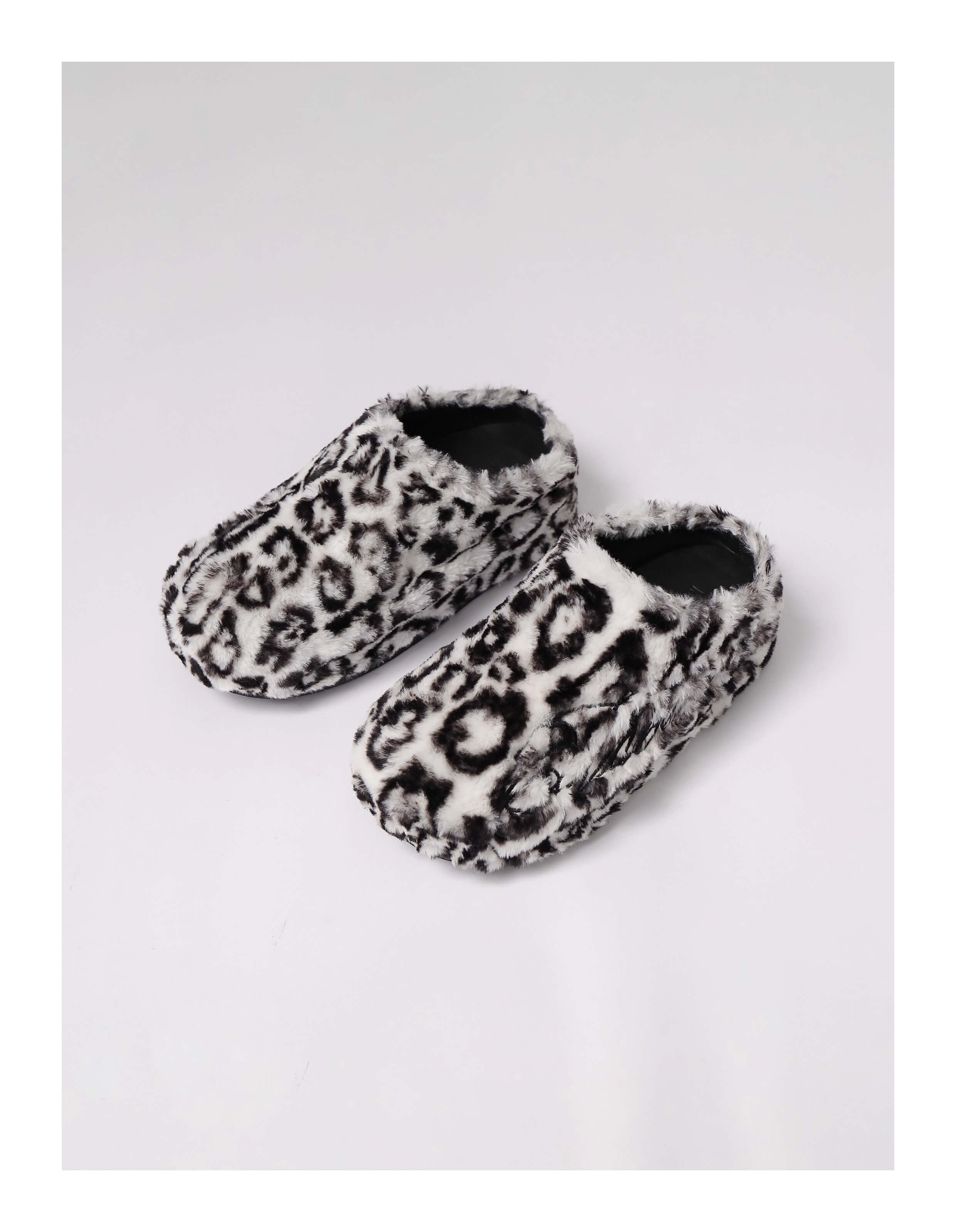 KARMANISTIC Rose White Leopard Fur Embroidered Slipper Clogs