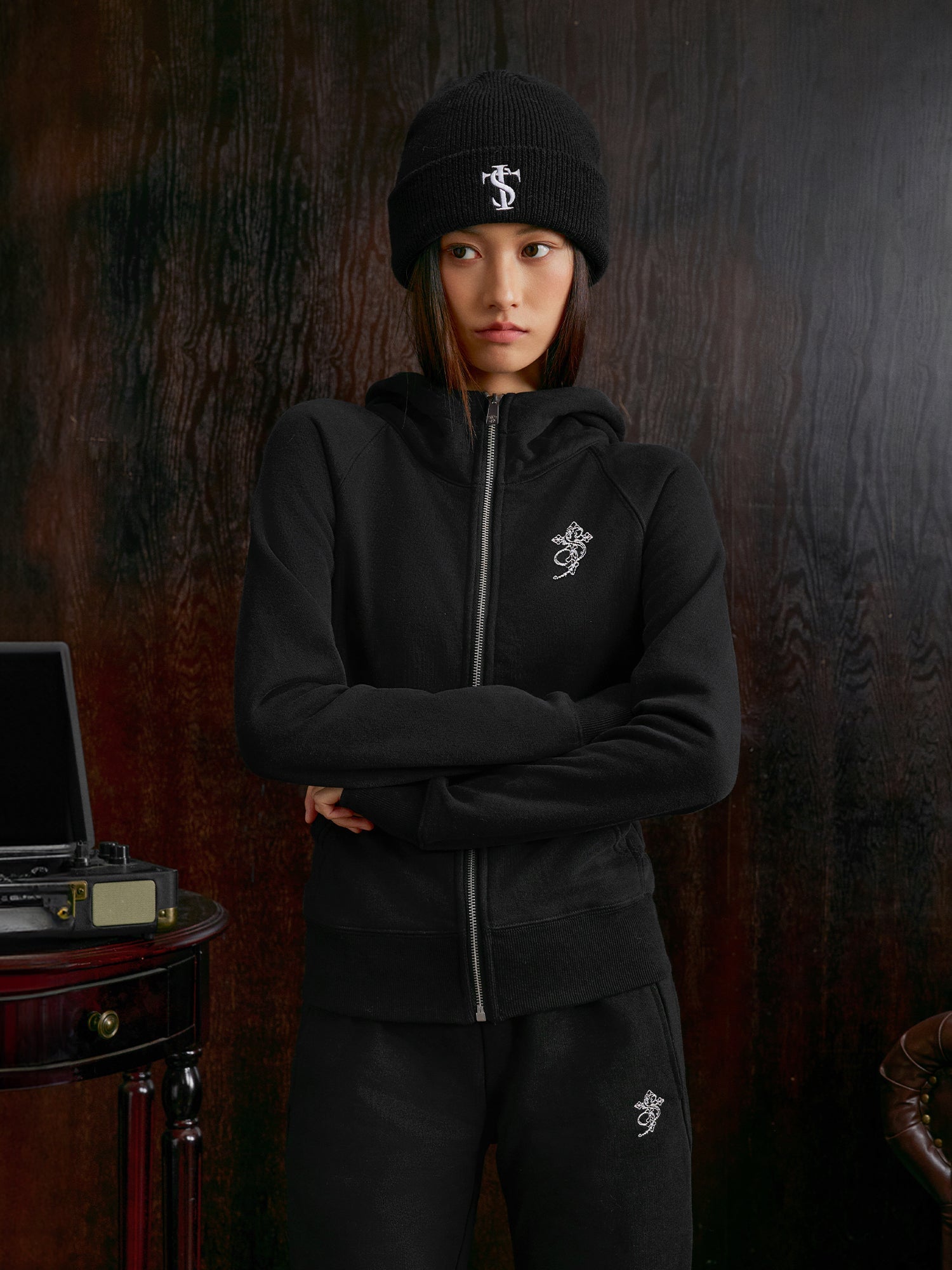 Small Town Kid Turtleneck Slim-Fit Short Zip-Up Hoodie