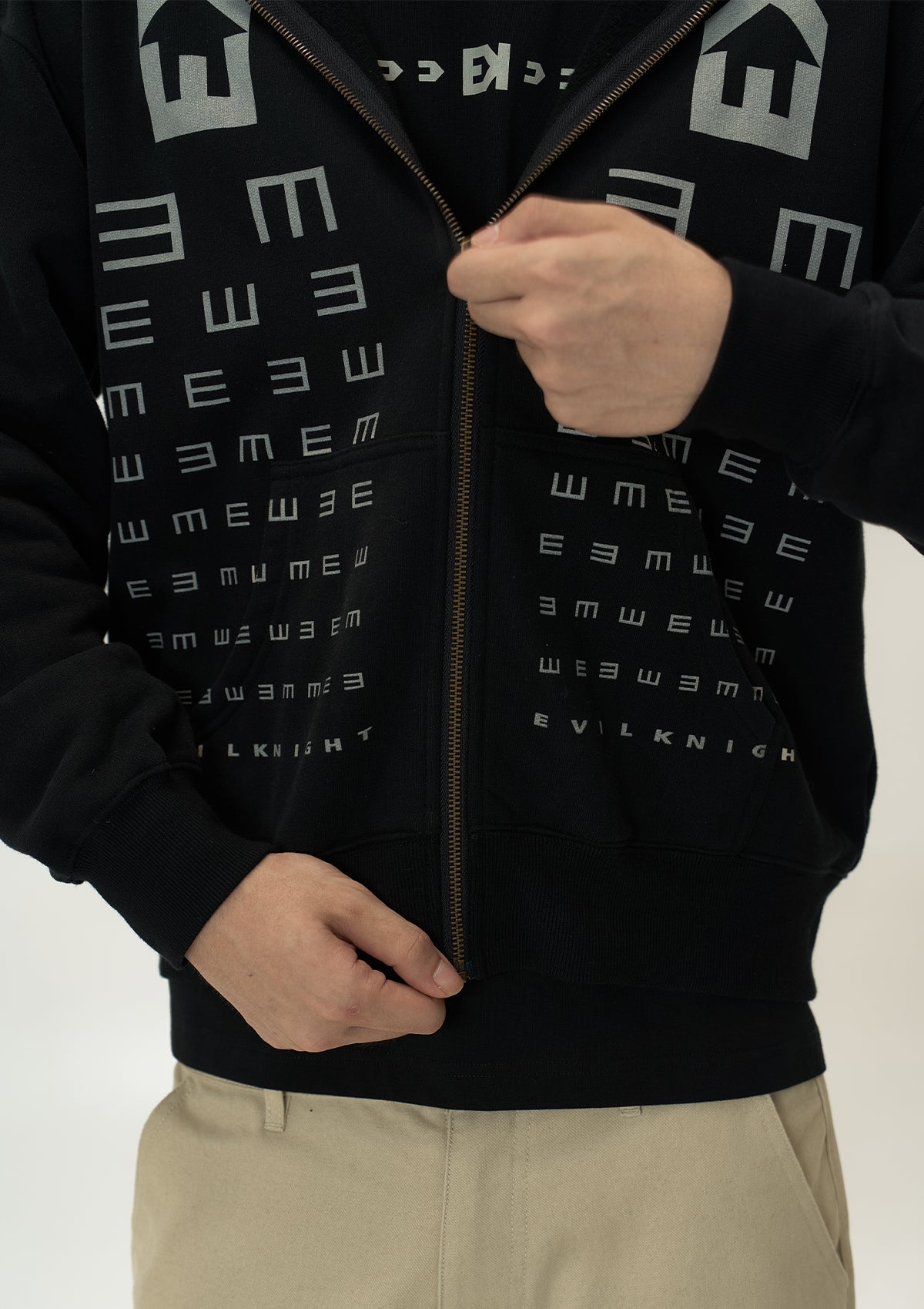 EVILKNIGHT(EK) Eye Chart Logo Print Zip Up Hoodie
