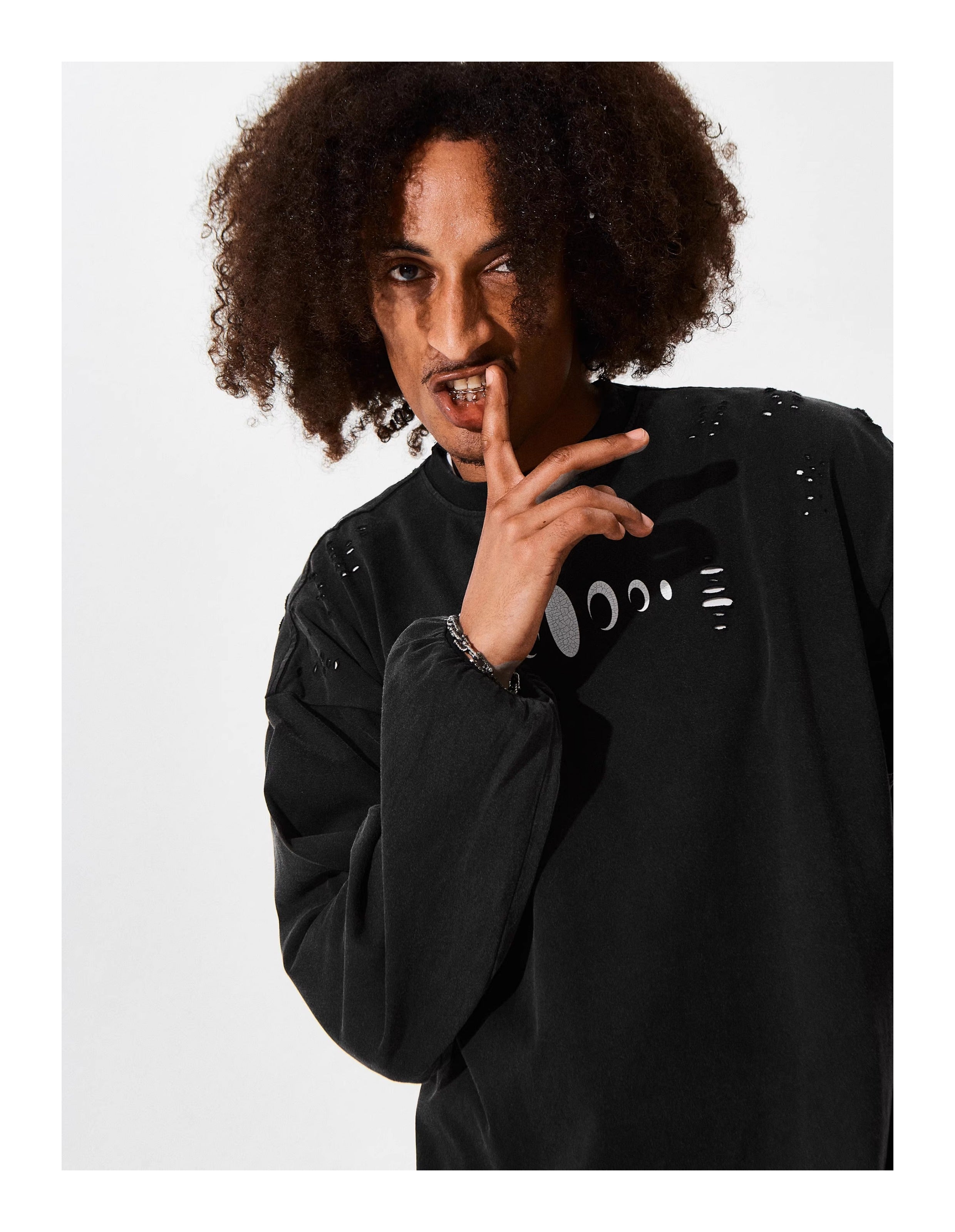 KARMANISTIC Standard Logo Washed Distressed Long Sleeve Tee