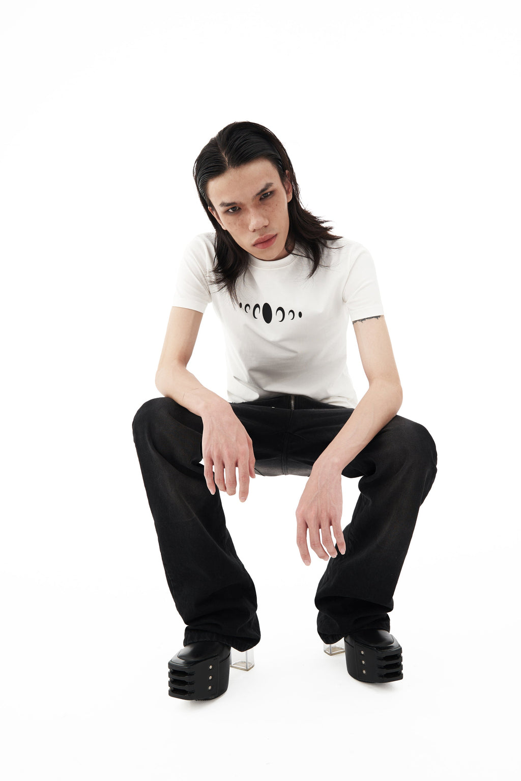 KARMANISTIC Standard Logo Slim Tee