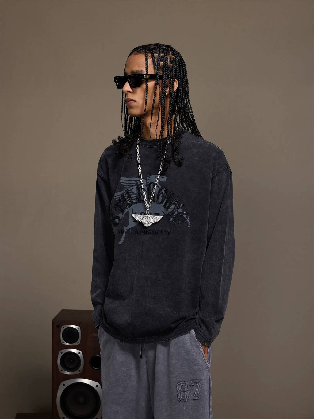 1807 Pegasus Embroidered Patch Distressed Long Sleeve Tee