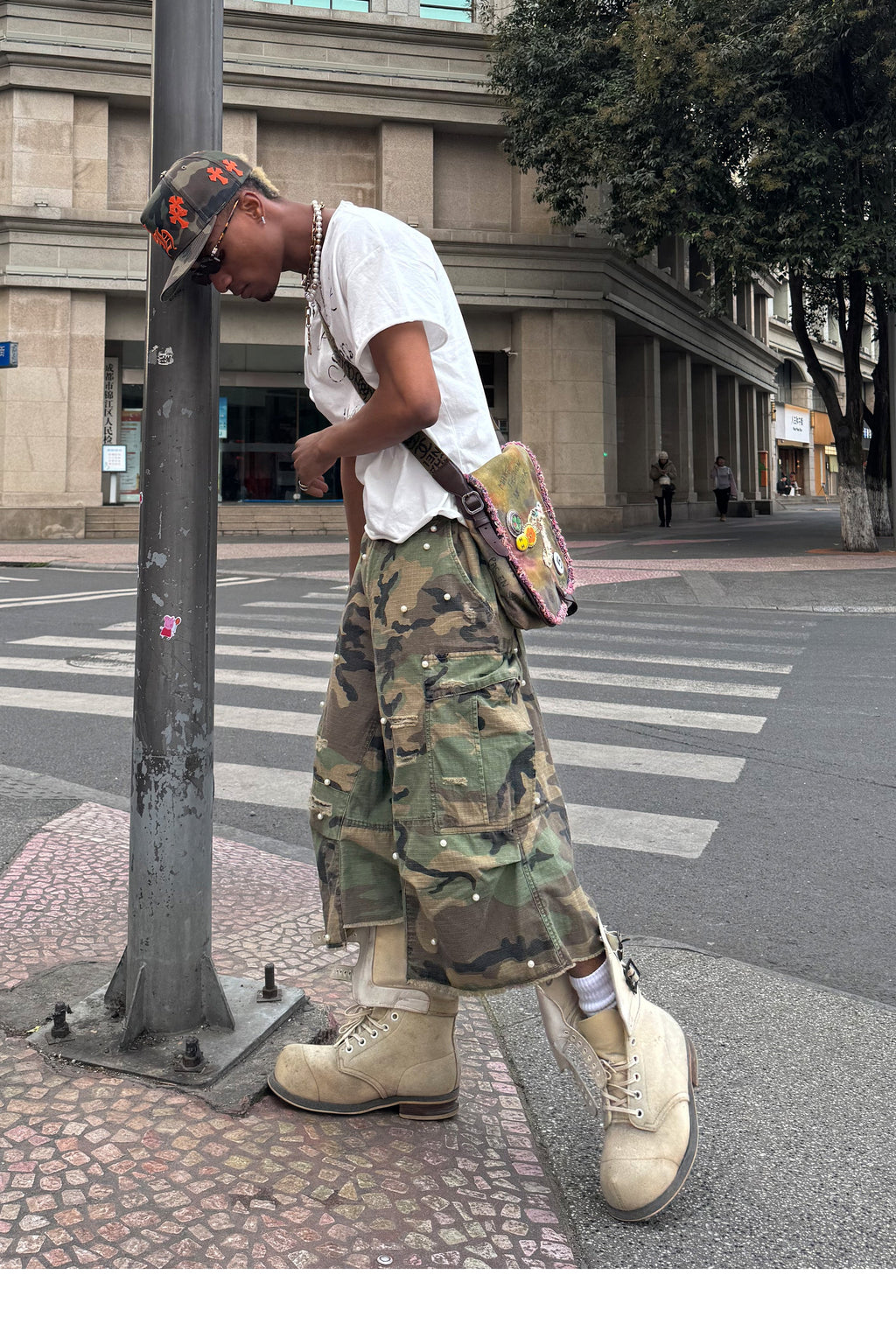STEEPC M-65 Pearl Embellished Camouflage Baggy Cargo Shorts