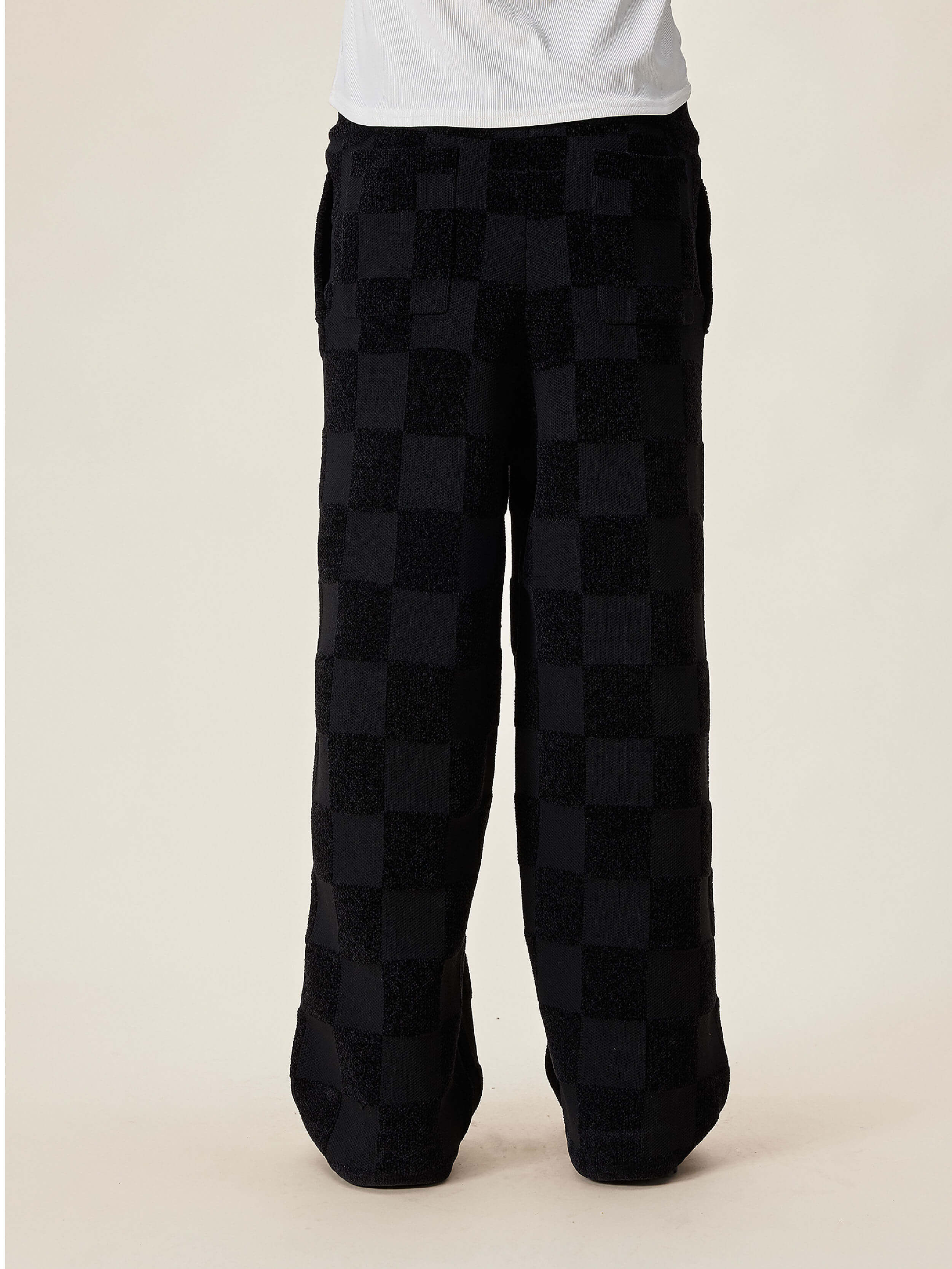EVILKNIGHT(EK) Jacquard Logo Plaid Knit Pants