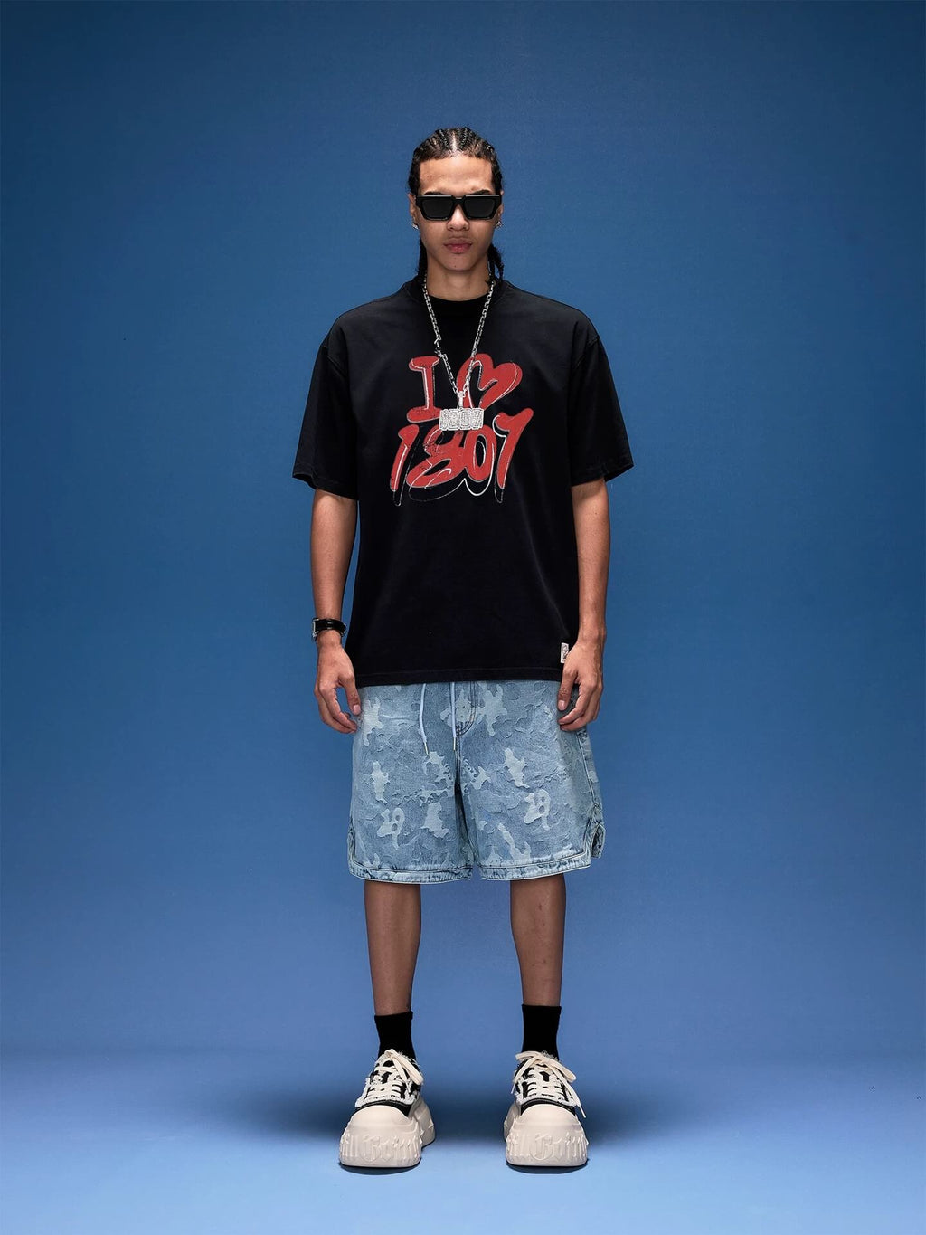 1807 I Love Graffiti Print Distressed Short Sleeve Tee