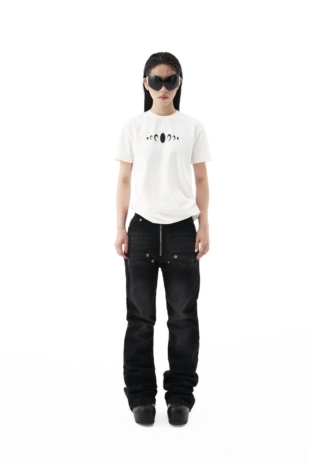 KARMANISTIC Standard Logo Slim Tee