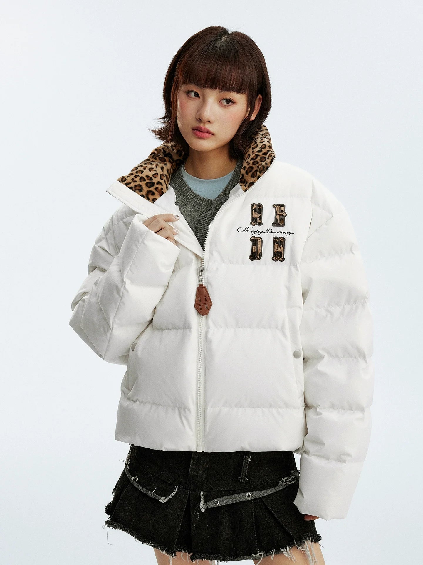 MEDM Leopard Collar Logo Patch Down Jacket