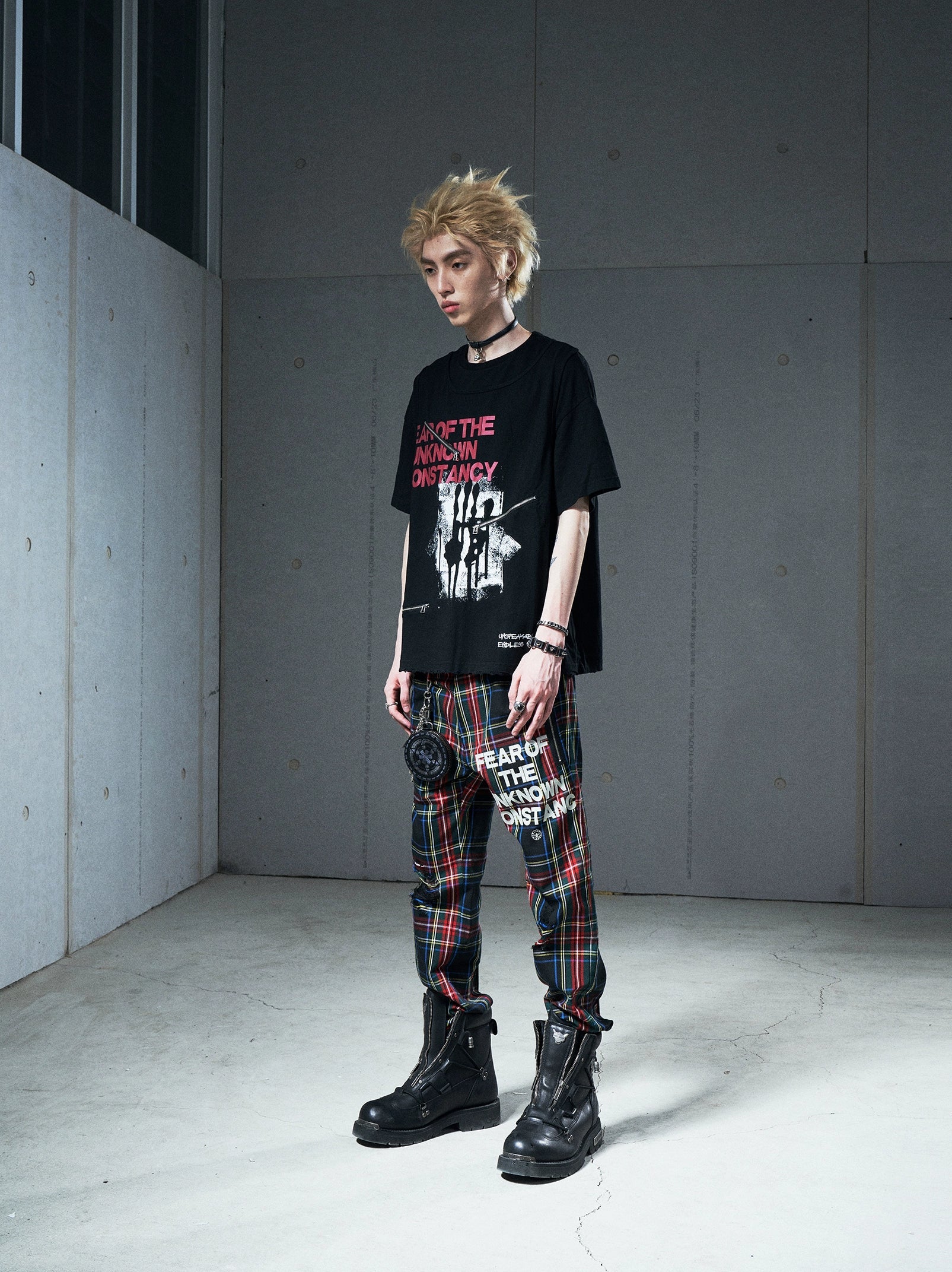 VENTUREK Double Layer Multi Zipper Destroyed Punk Rock Print Tee