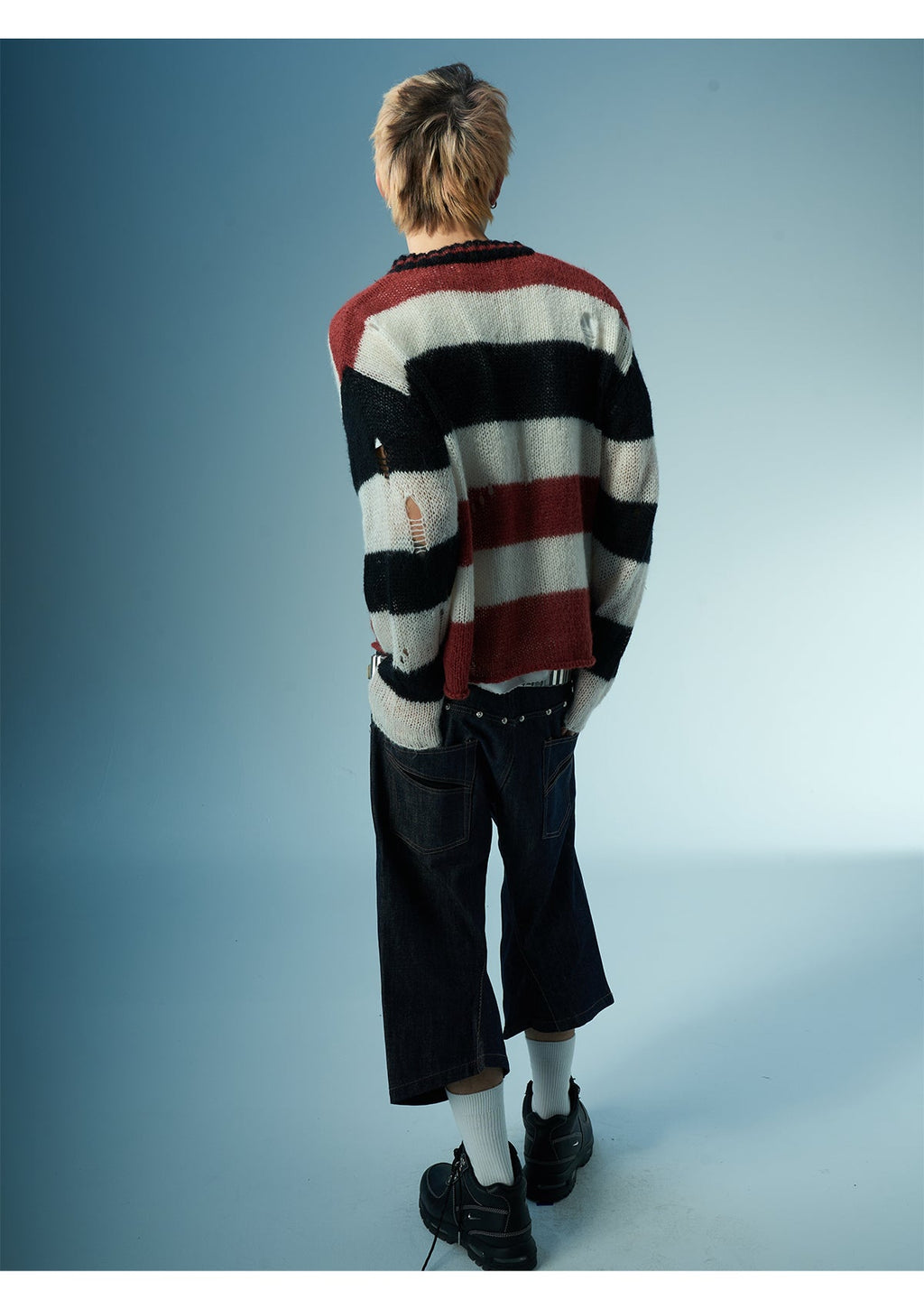 EVILKNIGHT(EK) Striped Colorblocking Distressed V-Neck Knit Sweater