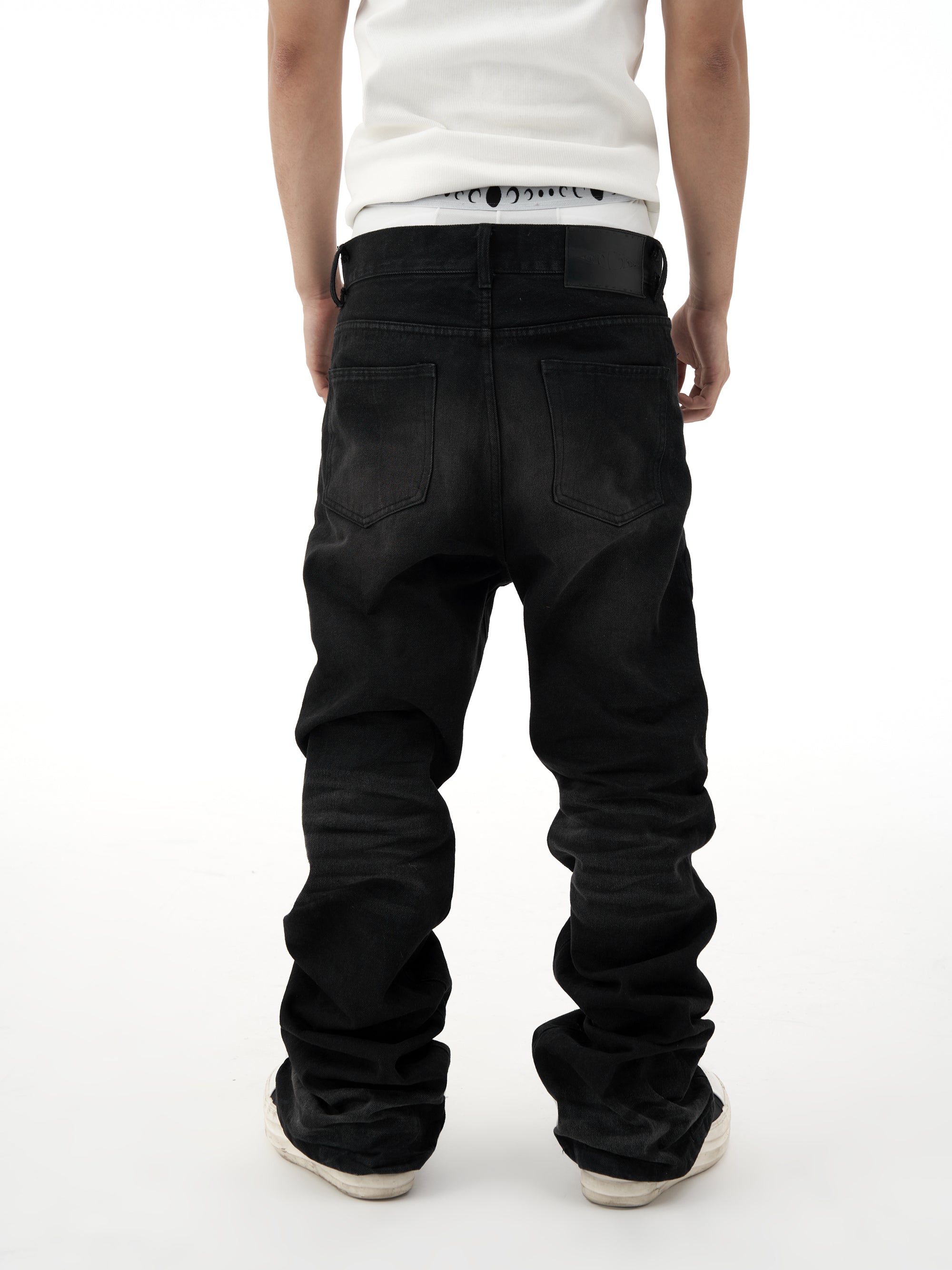 KARMANISTIC Rivet Zipper Fly Washed Flared Jeans