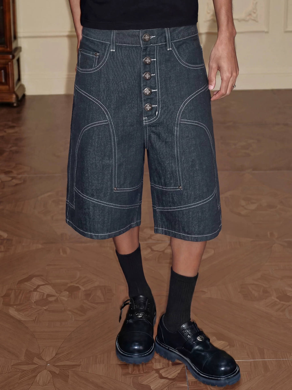 YADcrew Cross Motif Button Paneled Denim Shorts